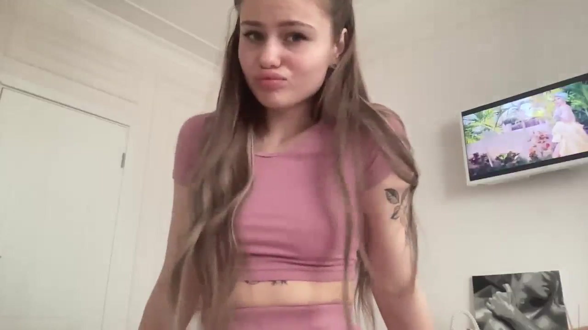 Gallery image thumbnail from StellaSol's myfreecams stream on, 02/11/2024, 10:59 image 7 of 20