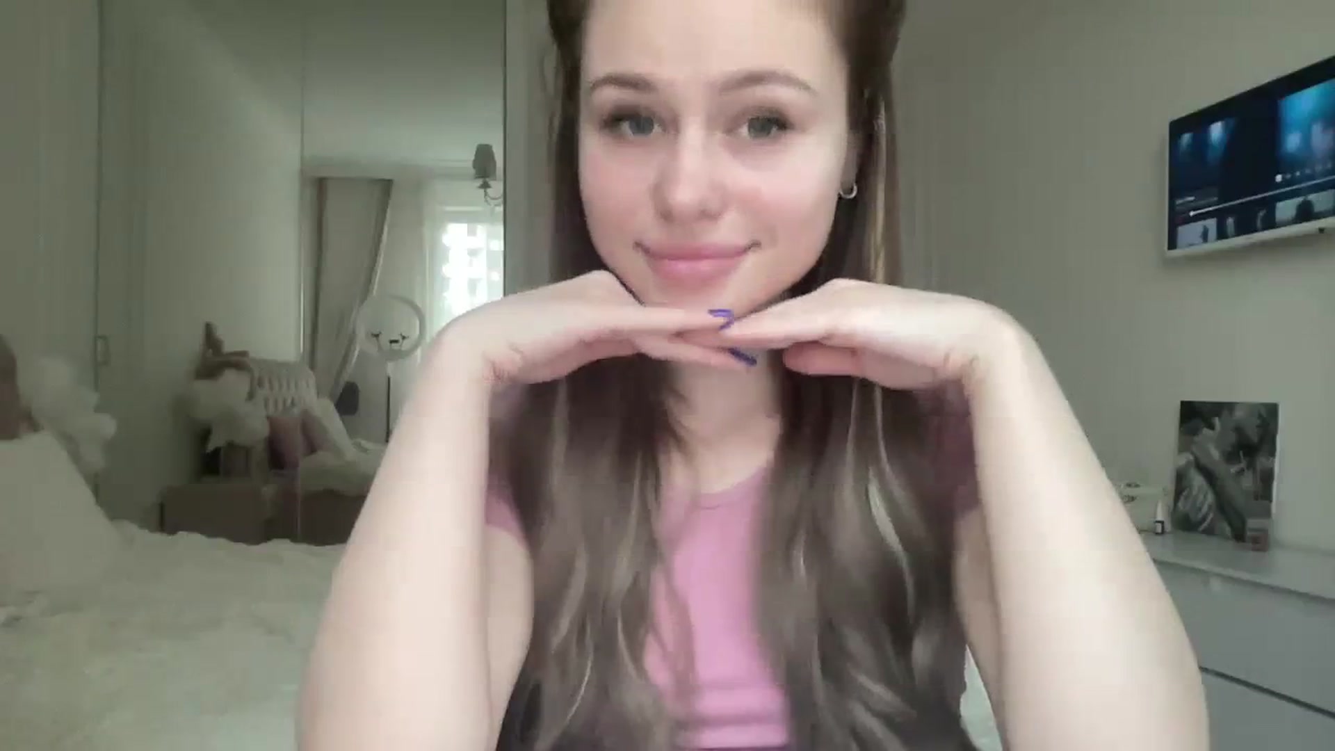 Gallery image thumbnail from StellaSol's myfreecams stream on, 02/11/2024, 13:10 image 10 of 20