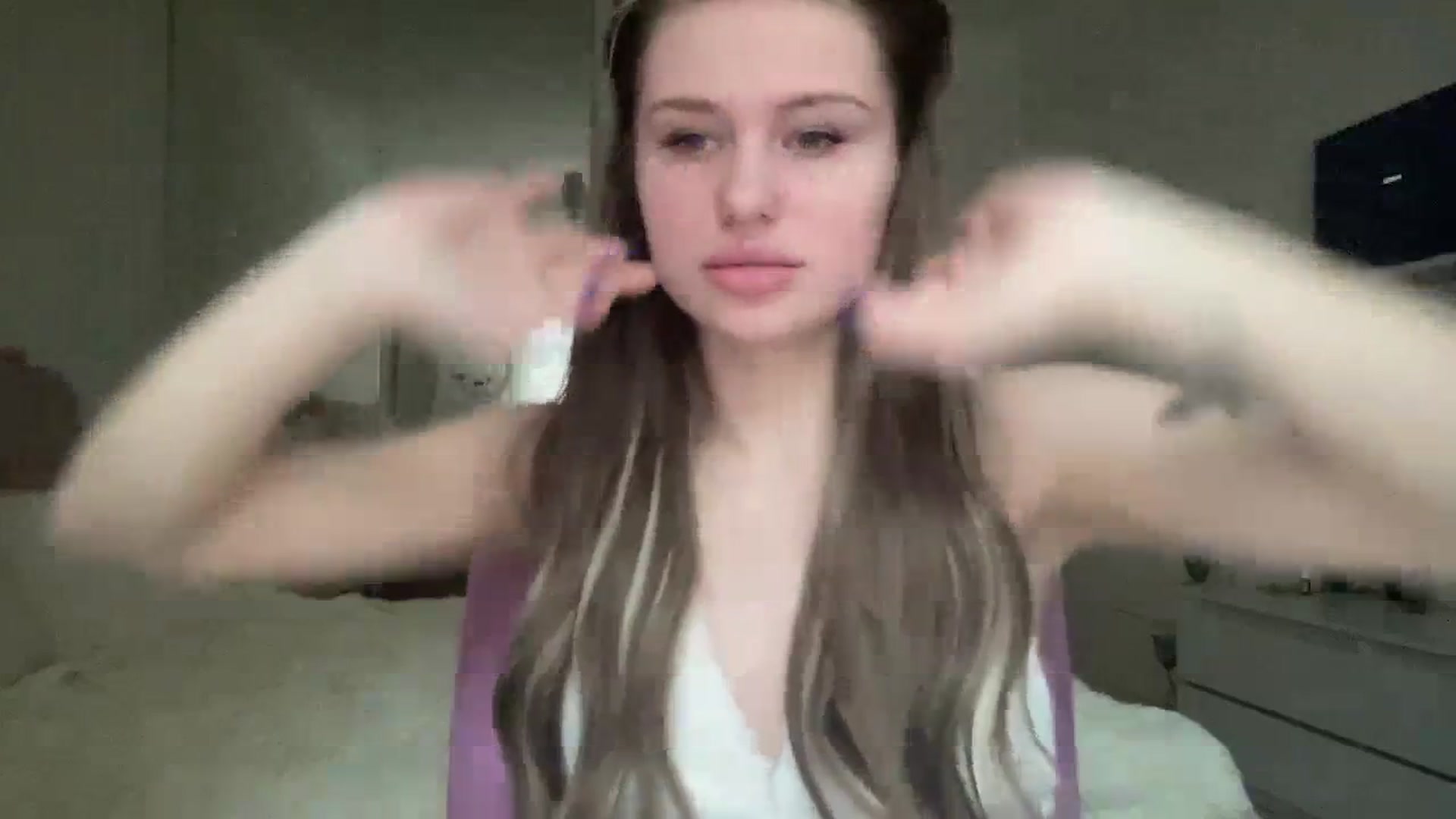 Gallery image thumbnail from StellaSol's myfreecams stream on, 02/11/2024, 14:32 image 19 of 20