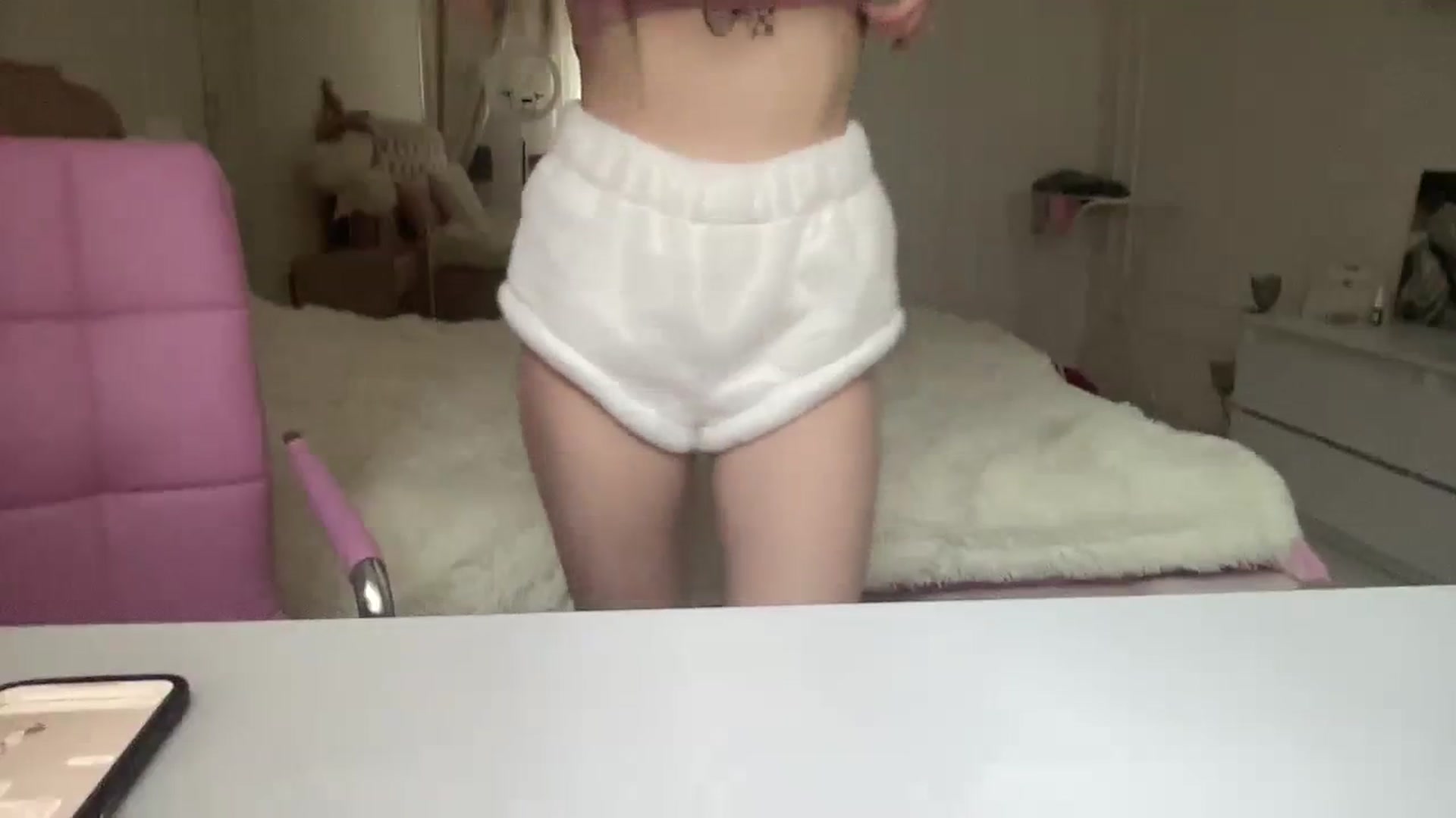 Gallery image thumbnail from StellaSol's myfreecams stream on, 02/11/2024, 14:32 image 4 of 20