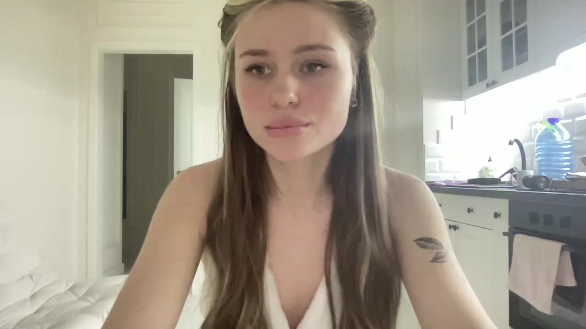 Gallery image thumbnail from StellaSol's myfreecams stream on, 02/11/2024, 15:03 image 6 of 20