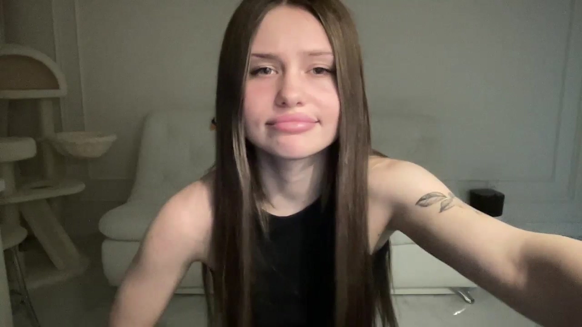 Gallery image thumbnail from StellaSol's myfreecams stream on, 03/03/2024, 21:03 image 19 of 20