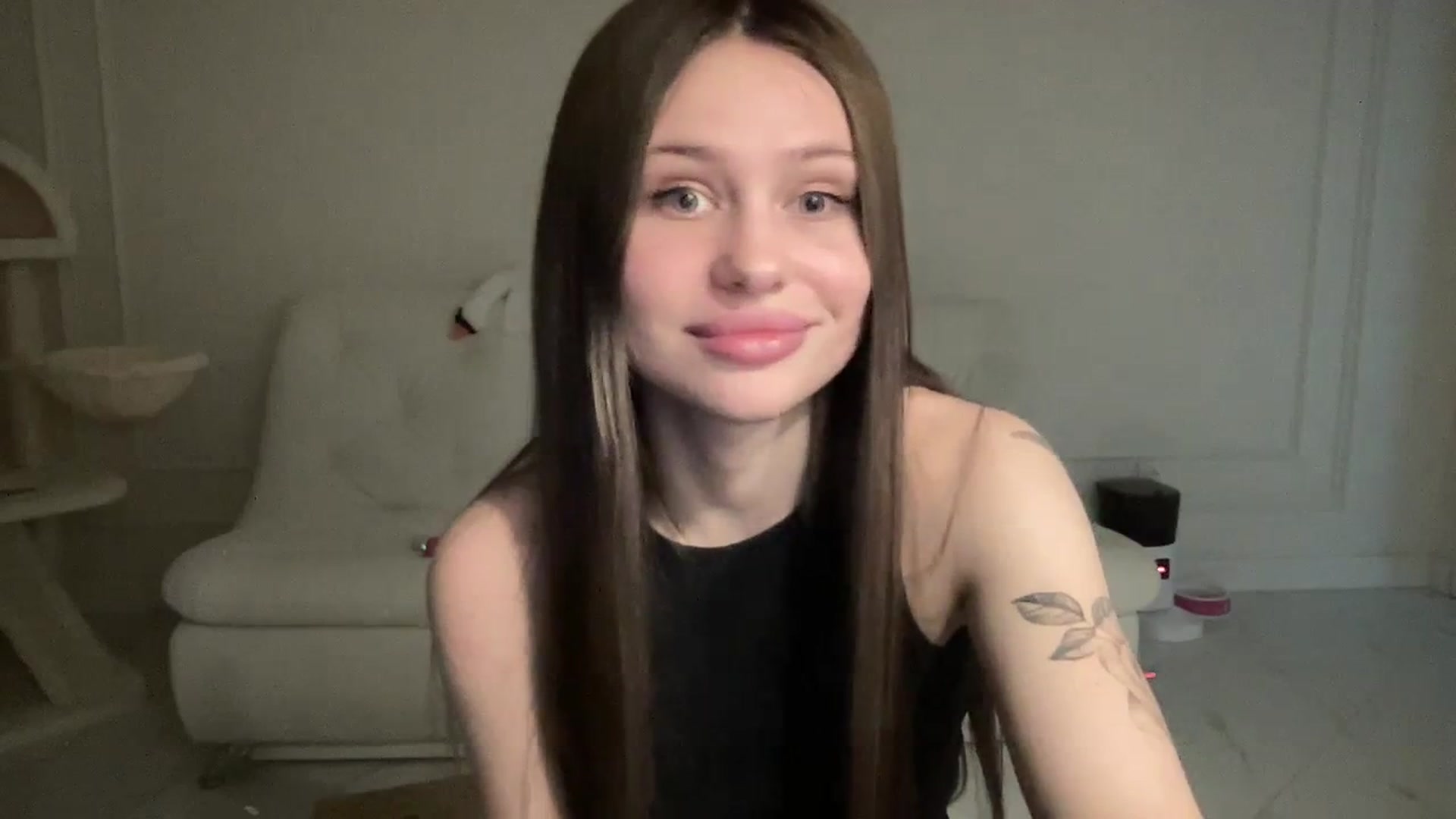 Gallery image thumbnail from StellaSol's myfreecams stream on, 03/03/2024, 21:03 image 6 of 20