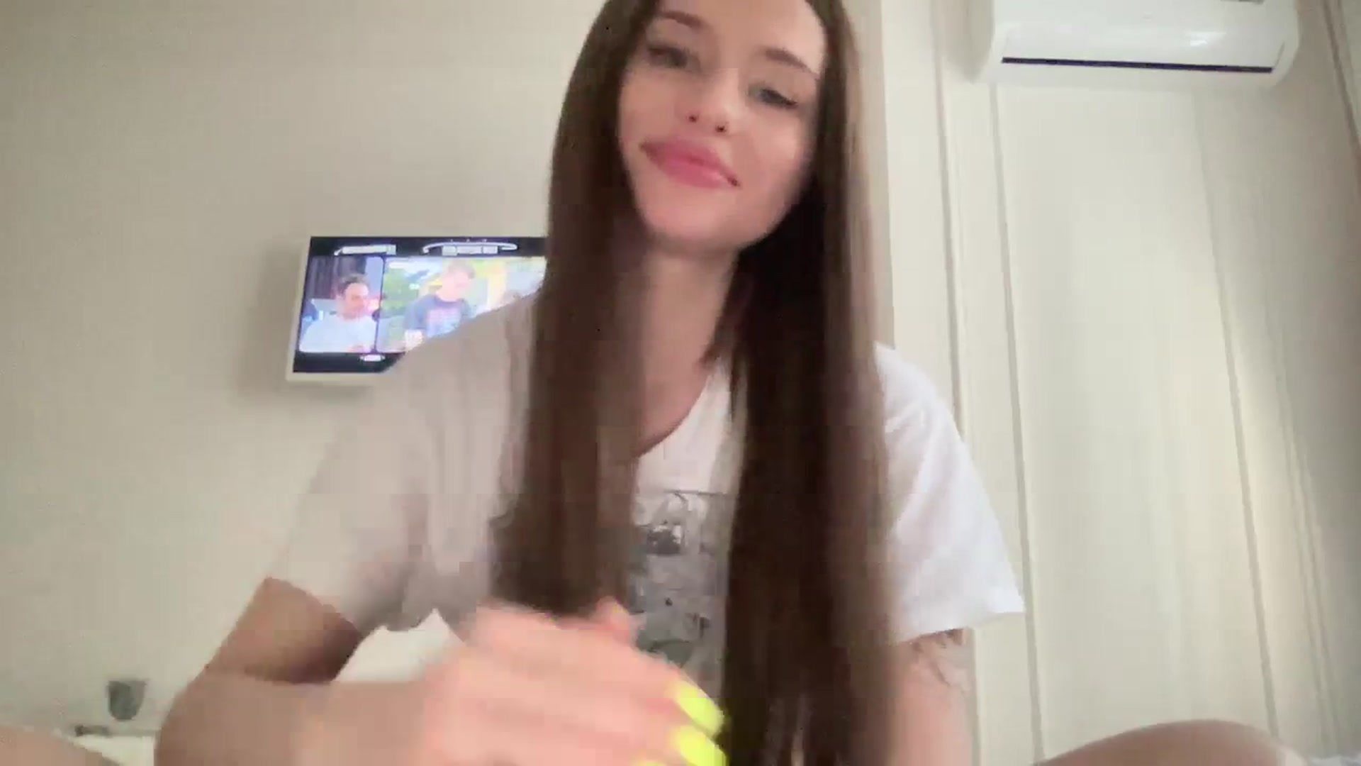 Gallery image thumbnail from StellaSol's myfreecams stream on, 03/04/2024, 15:07 image 14 of 20