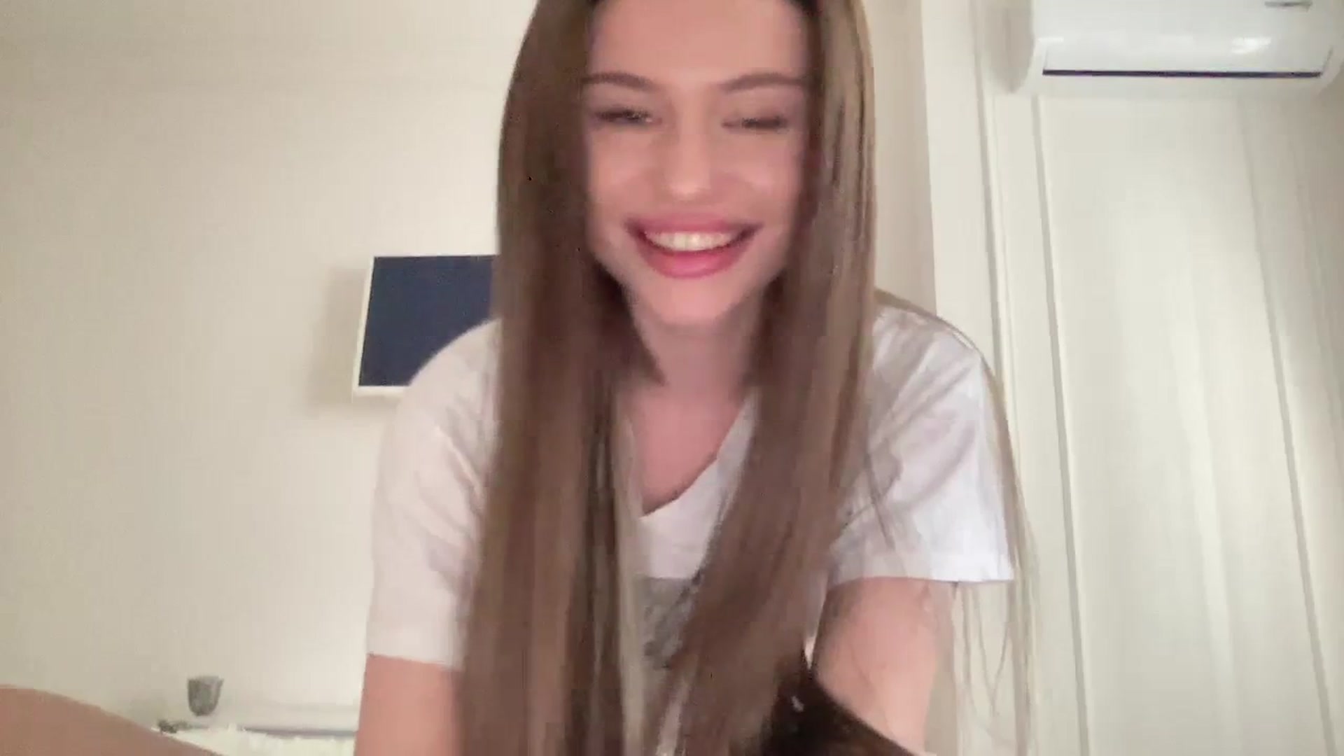 Gallery image thumbnail from StellaSol's myfreecams stream on, 03/04/2024, 15:07 image 6 of 20