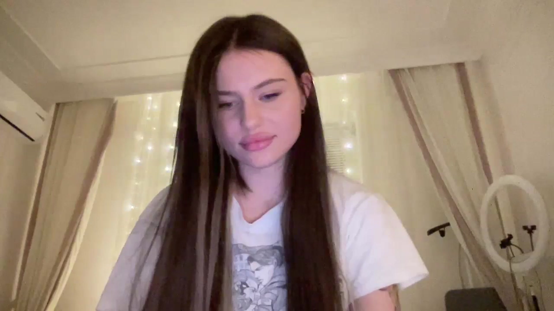 Gallery image thumbnail from StellaSol's myfreecams stream on, 03/04/2024, 17:03 image 11 of 20
