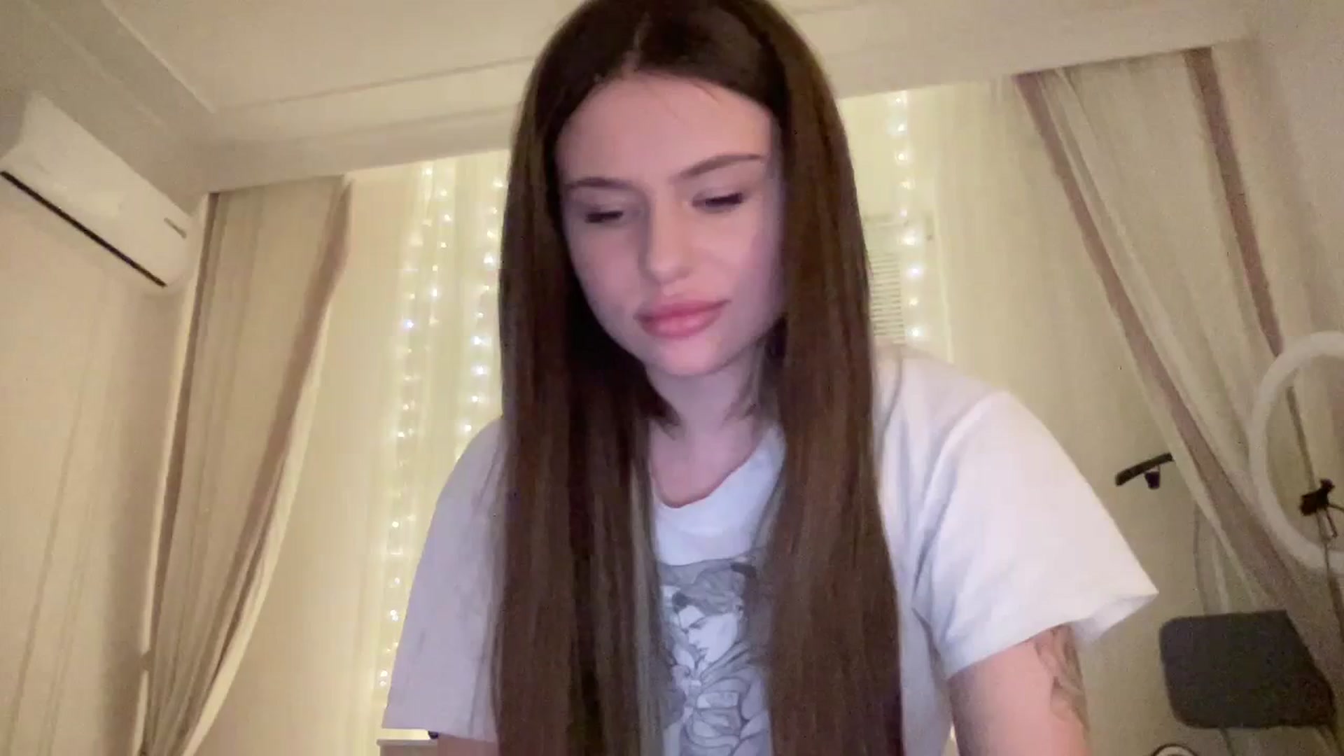Gallery image thumbnail from StellaSol's myfreecams stream on, 03/04/2024, 17:03 image 7 of 20