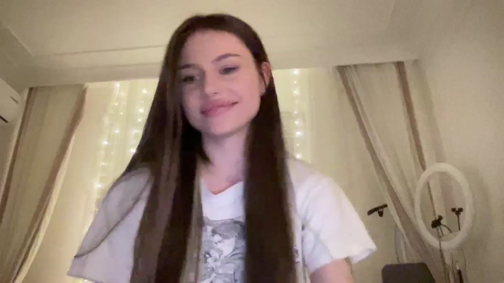 Gallery image thumbnail from StellaSol's myfreecams stream on, 03/04/2024, 17:03 image 10 of 20