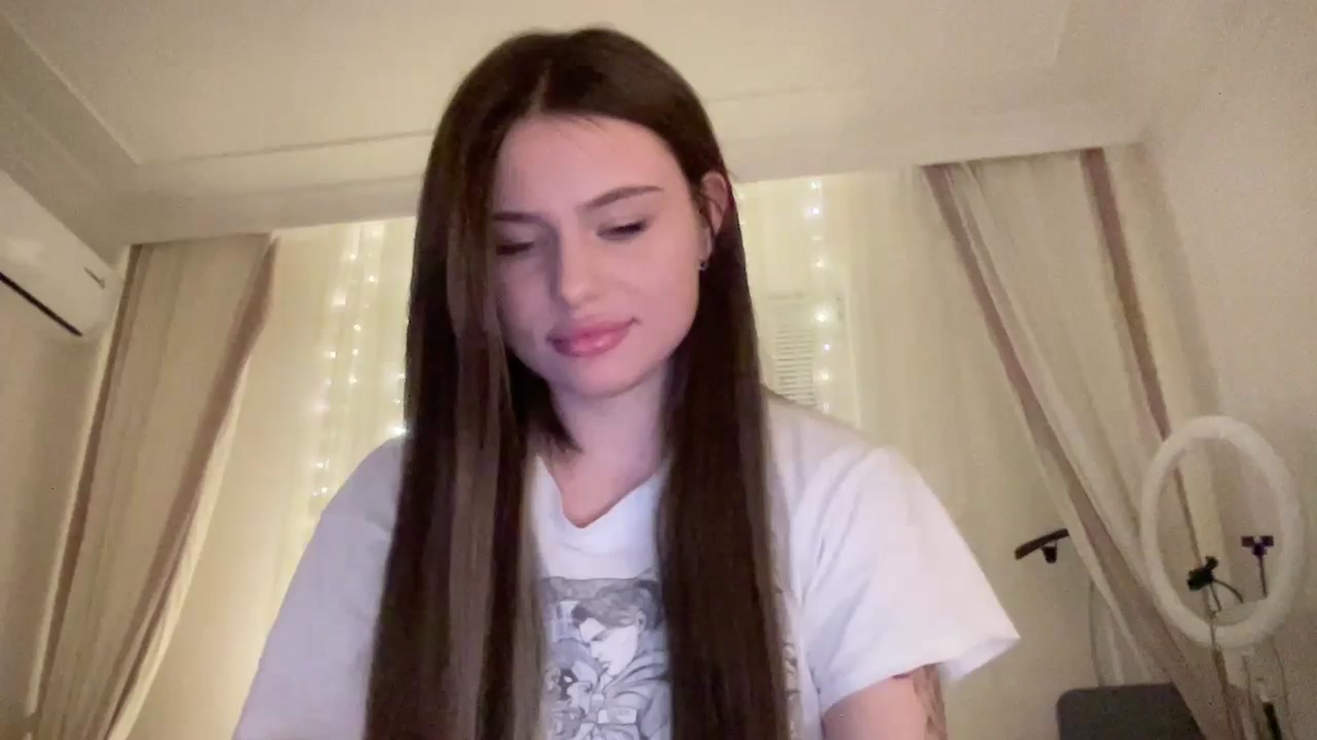 Gallery image thumbnail from StellaSol's myfreecams stream on, 03/04/2024, 17:03 image 14 of 20
