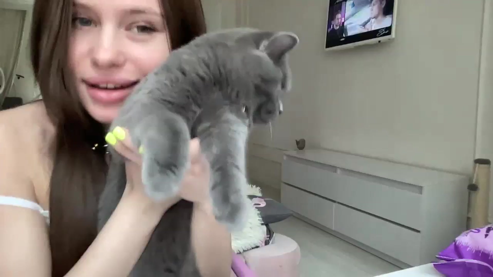 Gallery image thumbnail from StellaSol's myfreecams stream on, 03/08/2024, 08:08 image 1 of 20