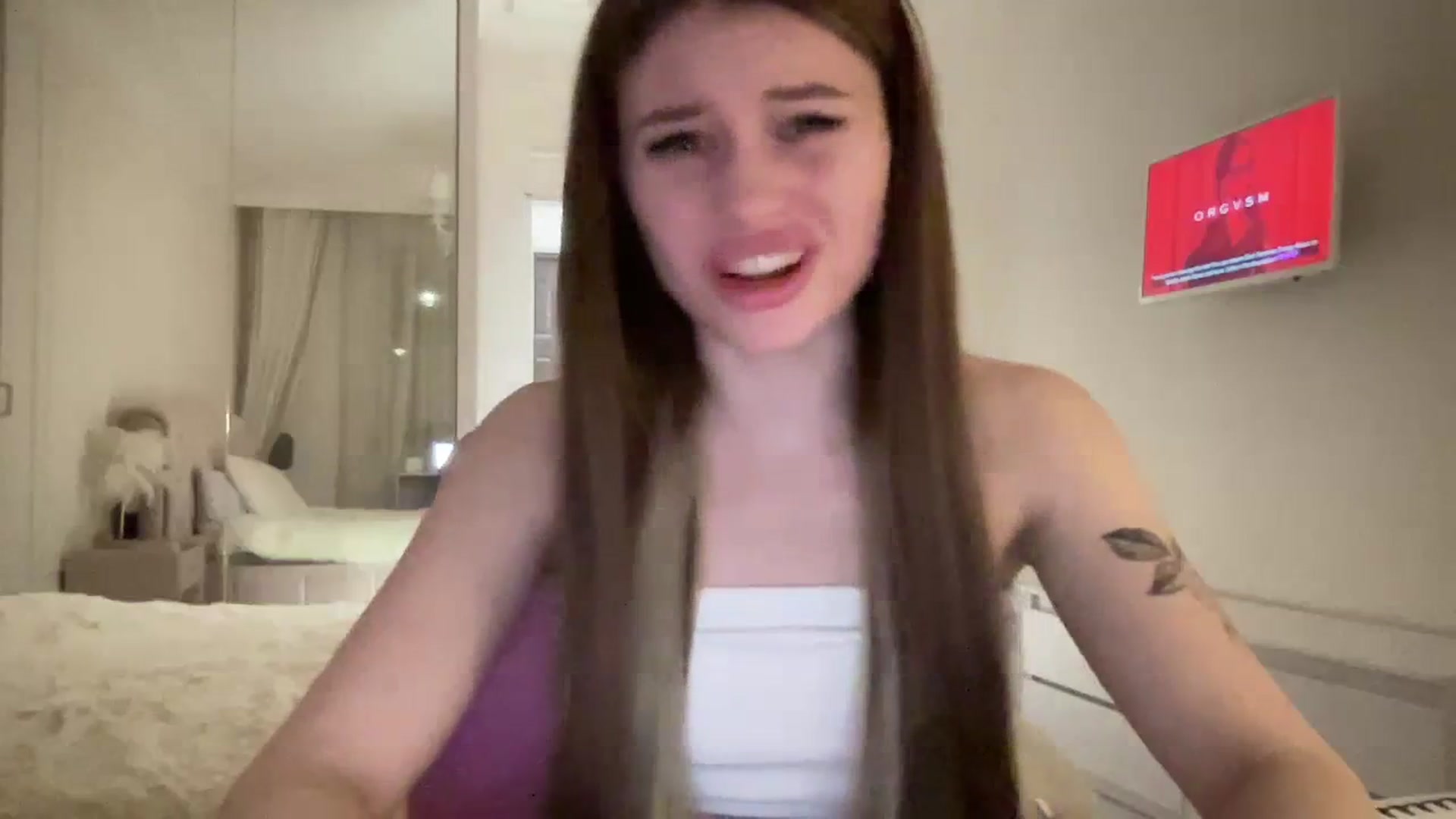 Gallery image thumbnail from StellaSol's myfreecams stream on, 03/20/2024, 22:29 image 8 of 20