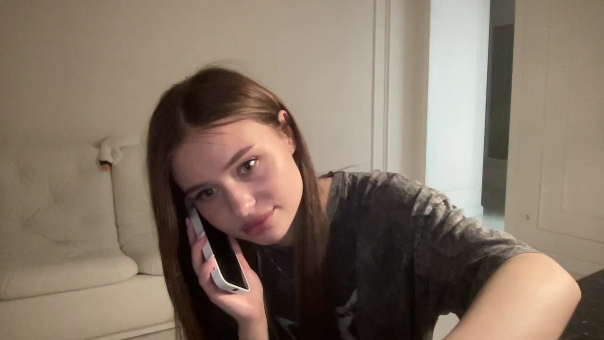 Gallery image thumbnail from StellaSol's myfreecams stream on, 03/29/2024, 18:17 image 7 of 20