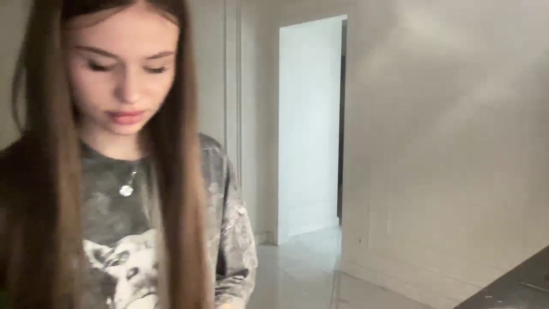 Gallery image thumbnail from StellaSol's myfreecams stream on, 03/29/2024, 18:17 image 12 of 20