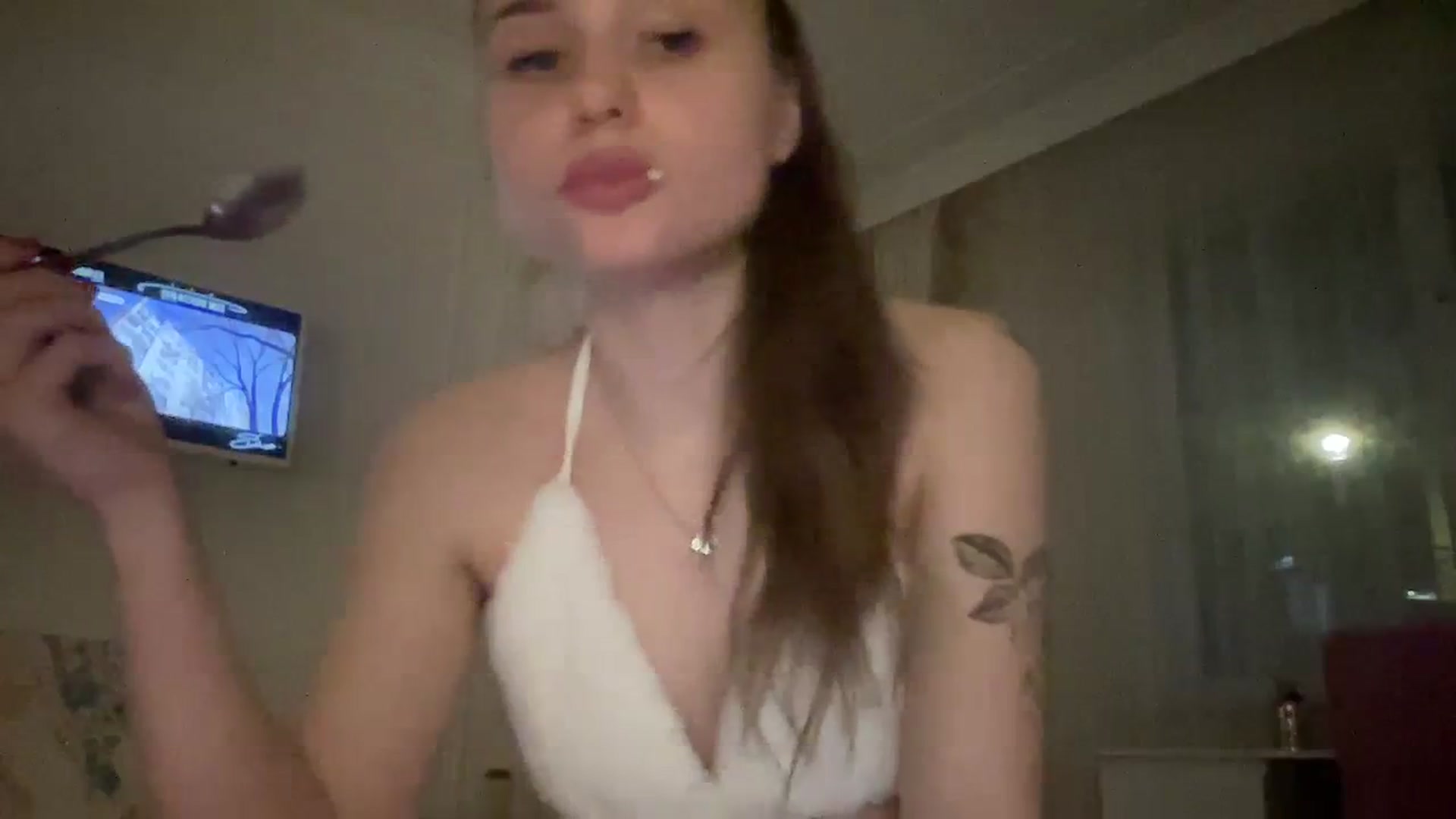 Gallery image thumbnail from StellaSol's myfreecams stream on, 04/12/2024, 17:22 image 6 of 20