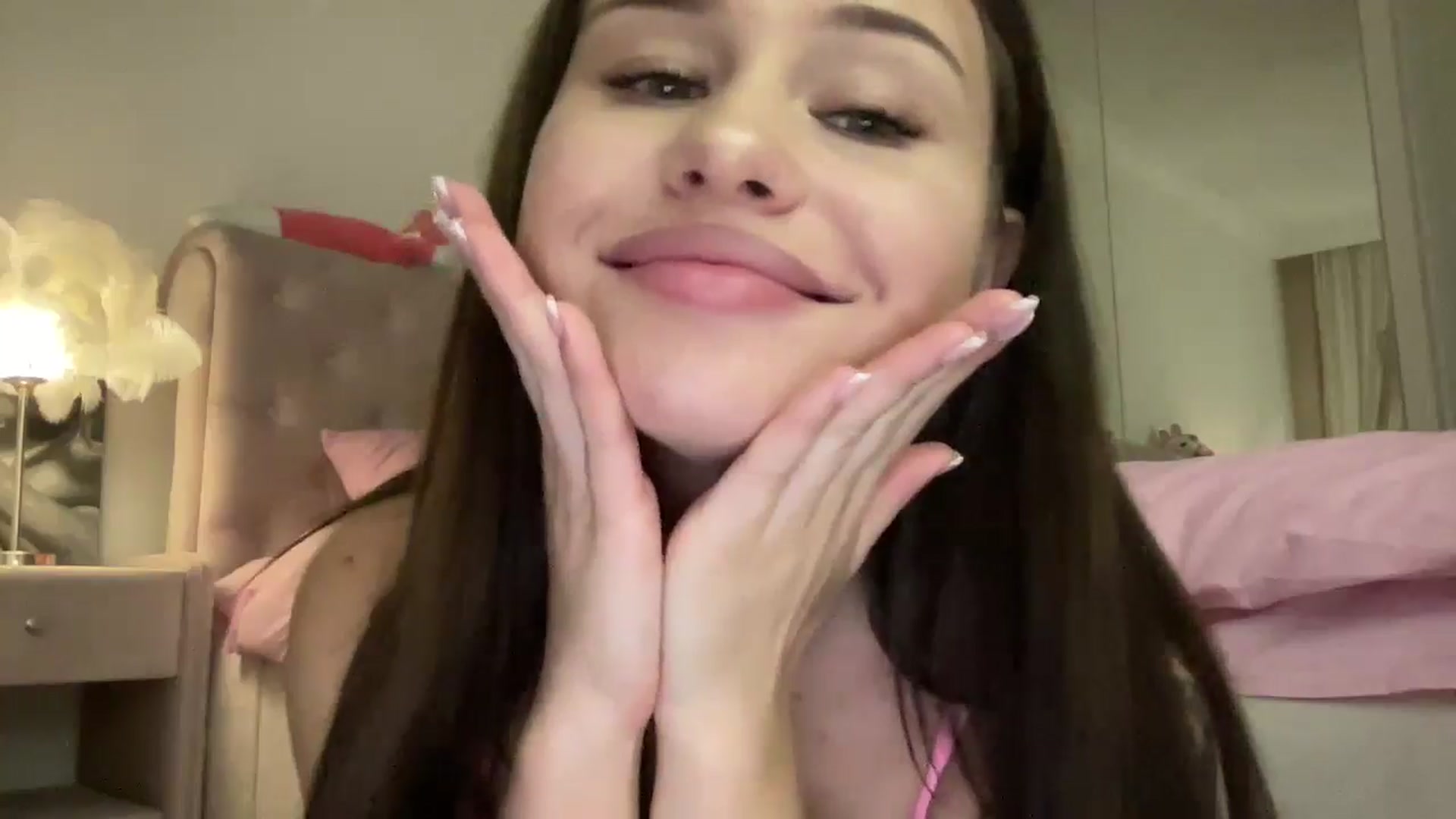 Gallery image thumbnail from StellaSol's myfreecams stream on, 07/26/2024, 18:53 image 11 of 20