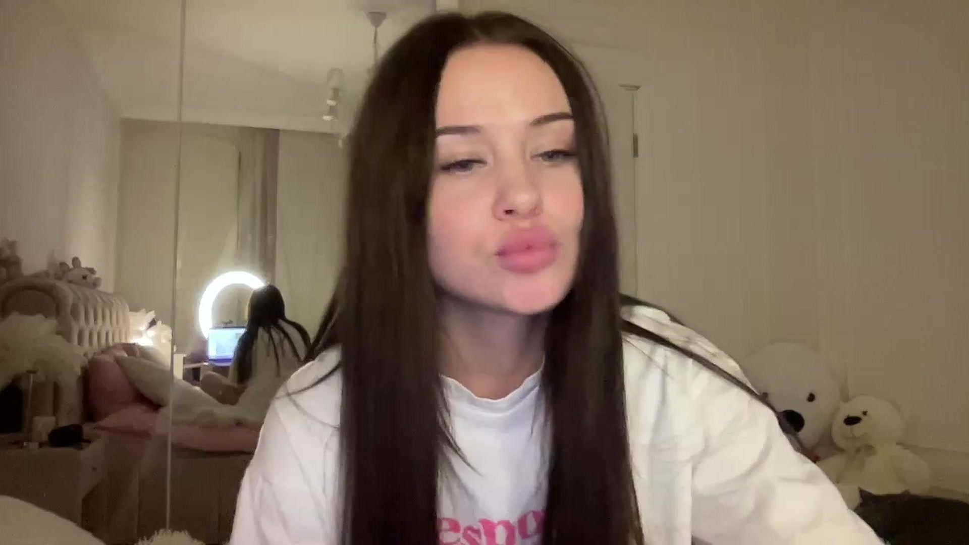Gallery image thumbnail from StellaSol's myfreecams stream on, 07/29/2024, 21:13 image 13 of 20