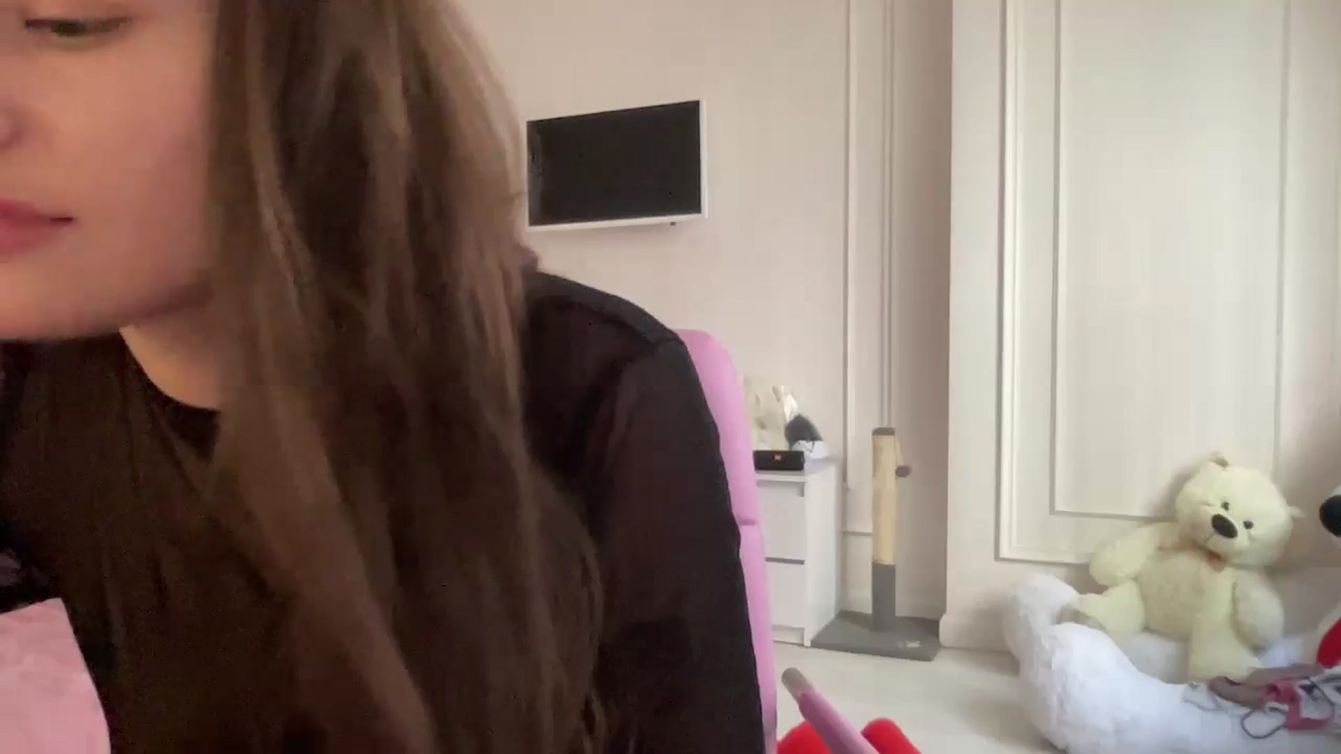 Gallery image thumbnail from StellaSol's myfreecams stream on, 08/06/2024, 15:05 image 3 of 20