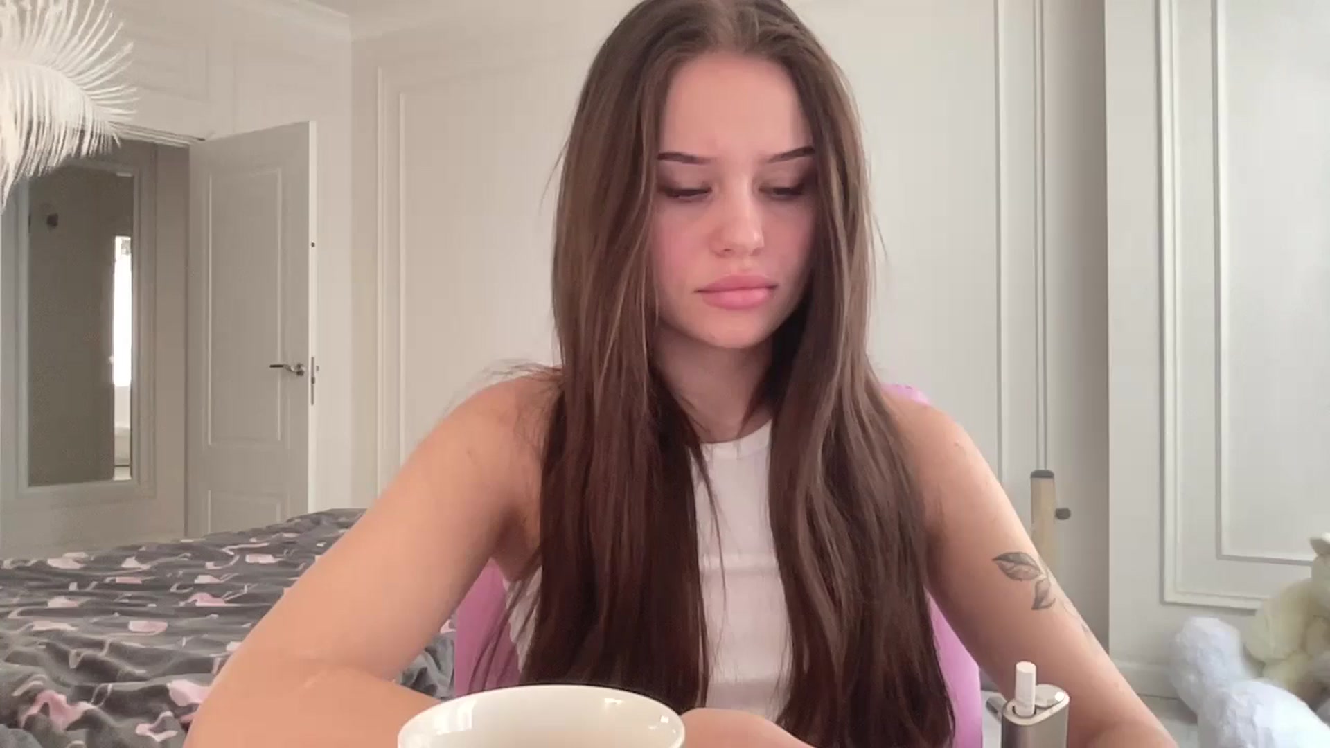 Gallery image thumbnail from StellaSol's myfreecams stream on, 08/08/2024, 07:36 image 3 of 20