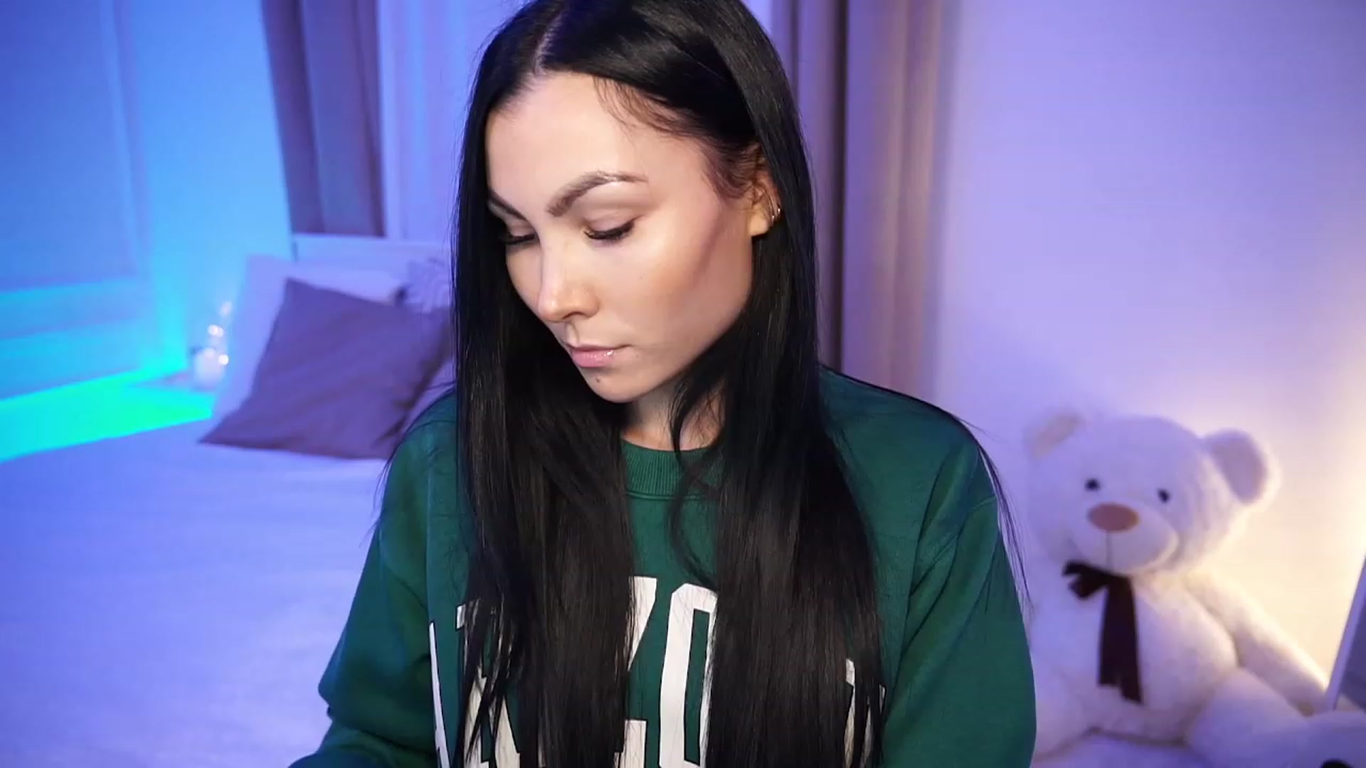 Gallery image thumbnail from StellaStone4's myfreecams stream on, 11/18/2023, 17:57 image 1 of 20
