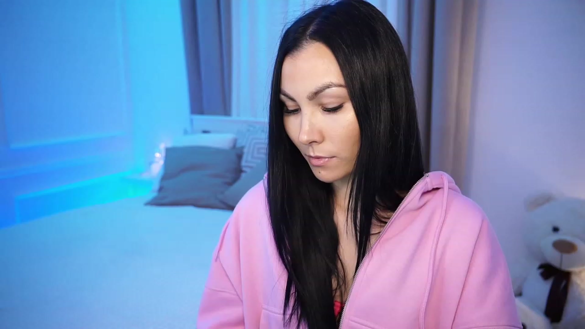 Gallery image thumbnail from StellaStone4's myfreecams stream on, 11/19/2023, 14:52 image 3 of 20