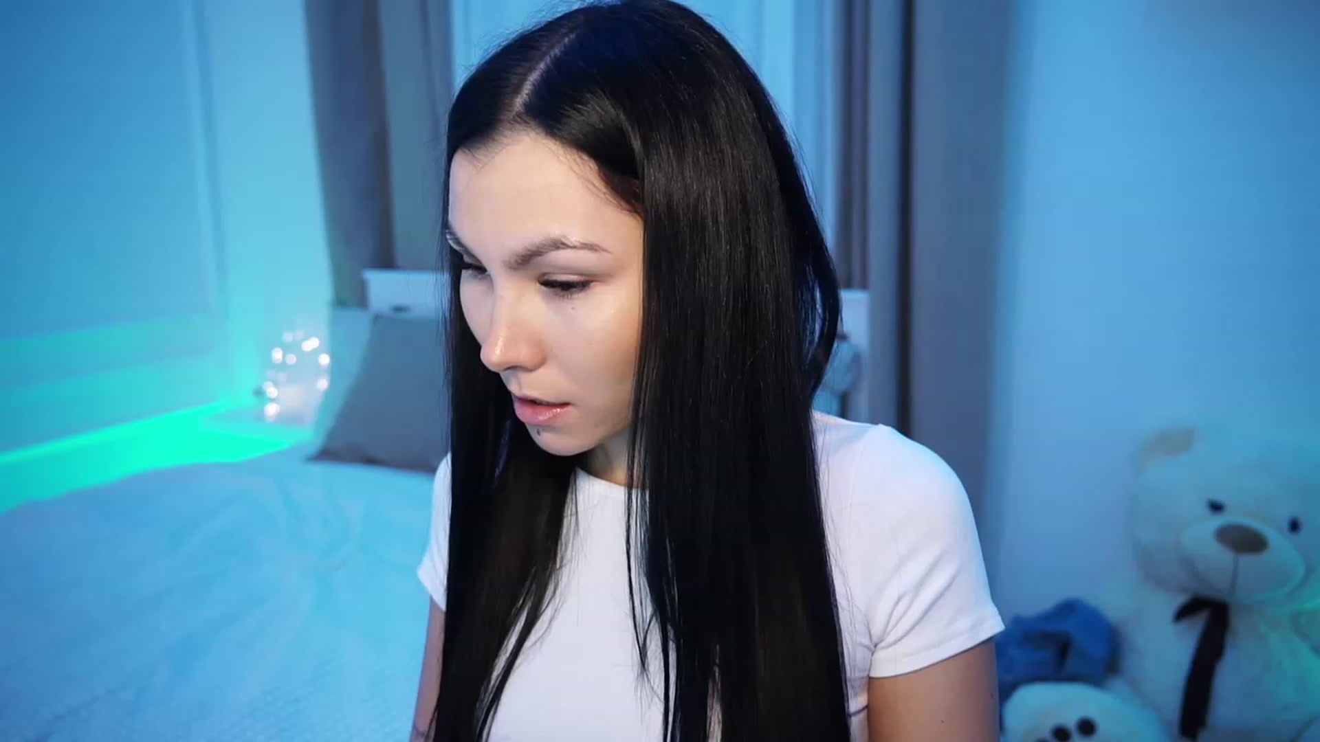 Gallery image thumbnail from StellaStone4's myfreecams stream on, 12/01/2023, 17:41 image 1 of 20