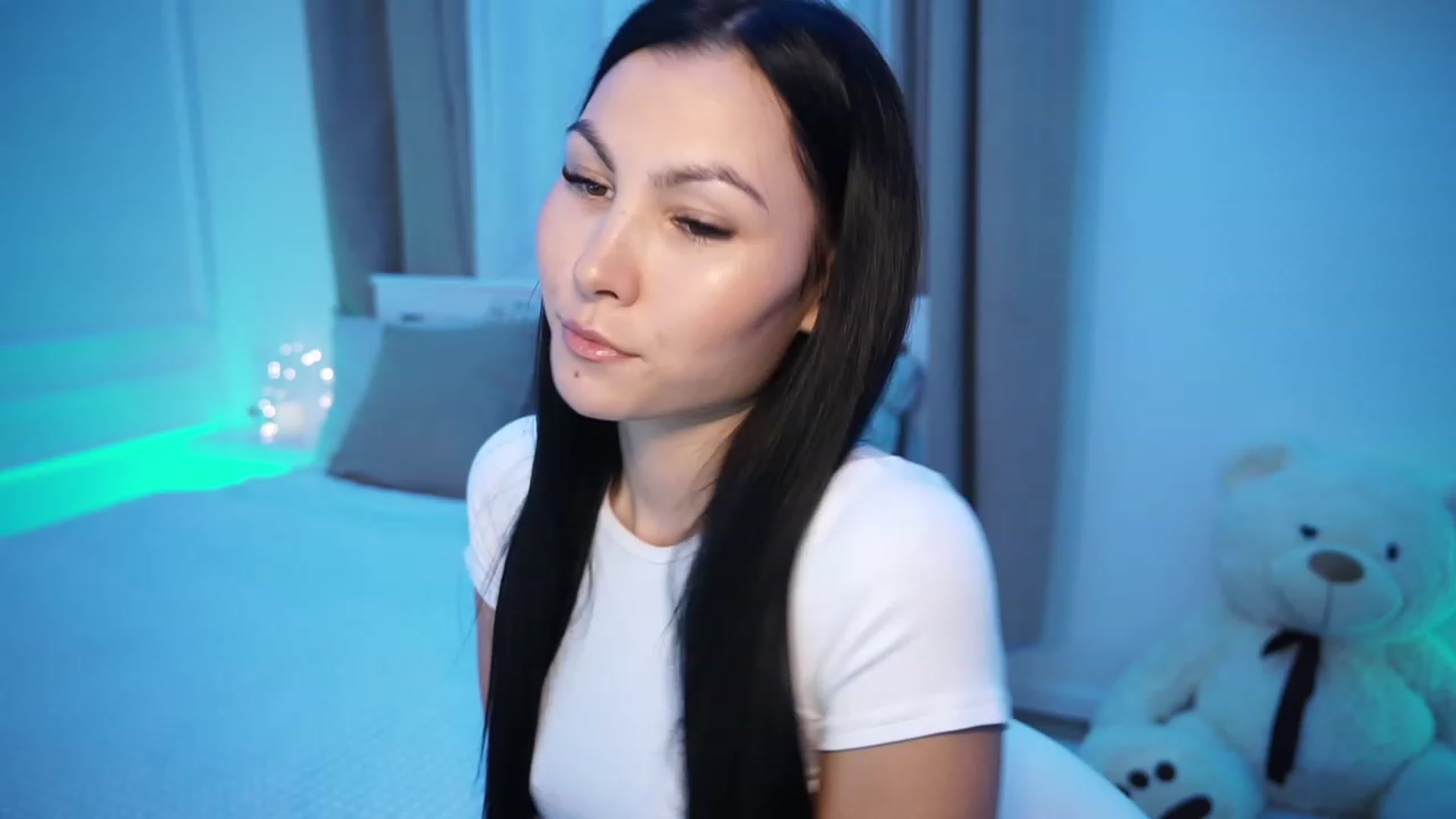 Gallery image thumbnail from StellaStone4's myfreecams stream on, 12/01/2023, 19:55 image 19 of 20