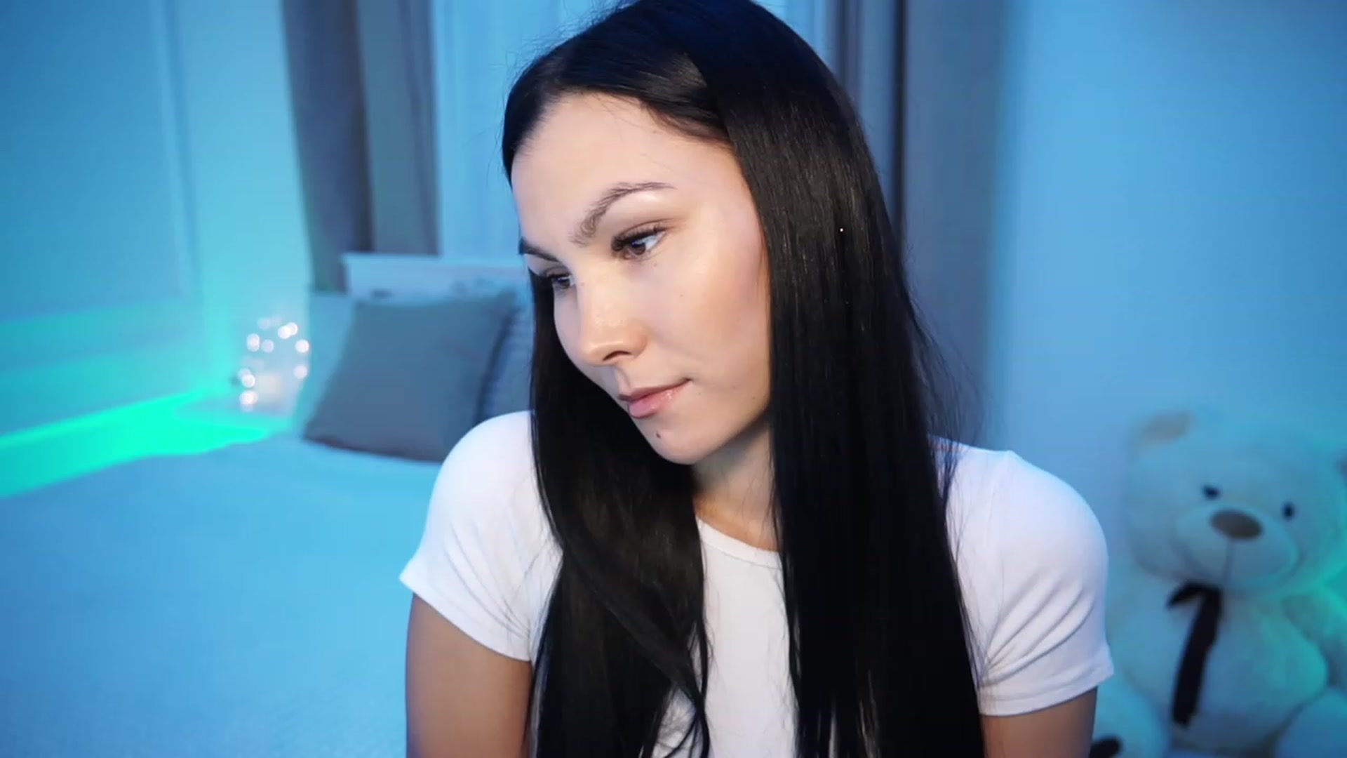 Gallery image thumbnail from StellaStone4's myfreecams stream on, 12/01/2023, 19:55 image 17 of 20