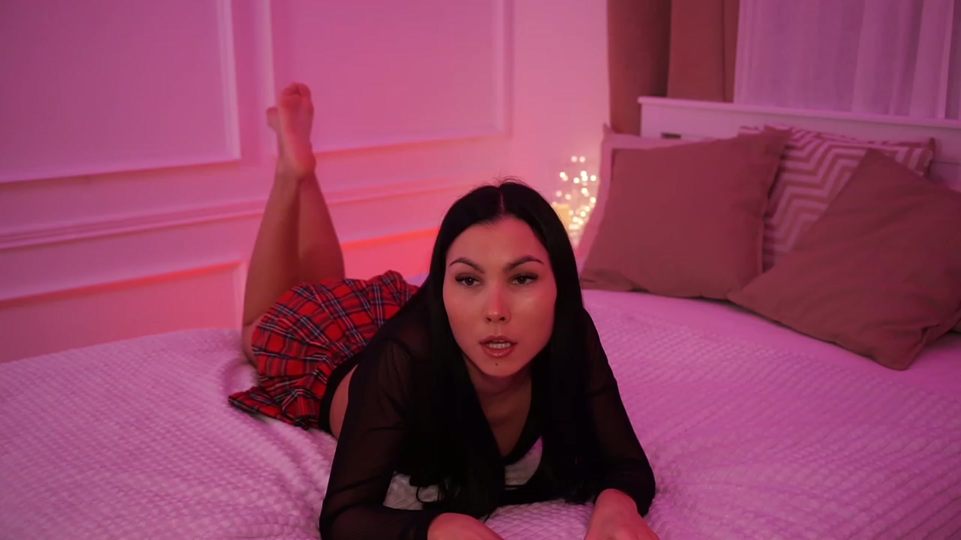 Gallery image thumbnail from StellaStone4's myfreecams stream on, 12/02/2023, 19:18 image 2 of 20