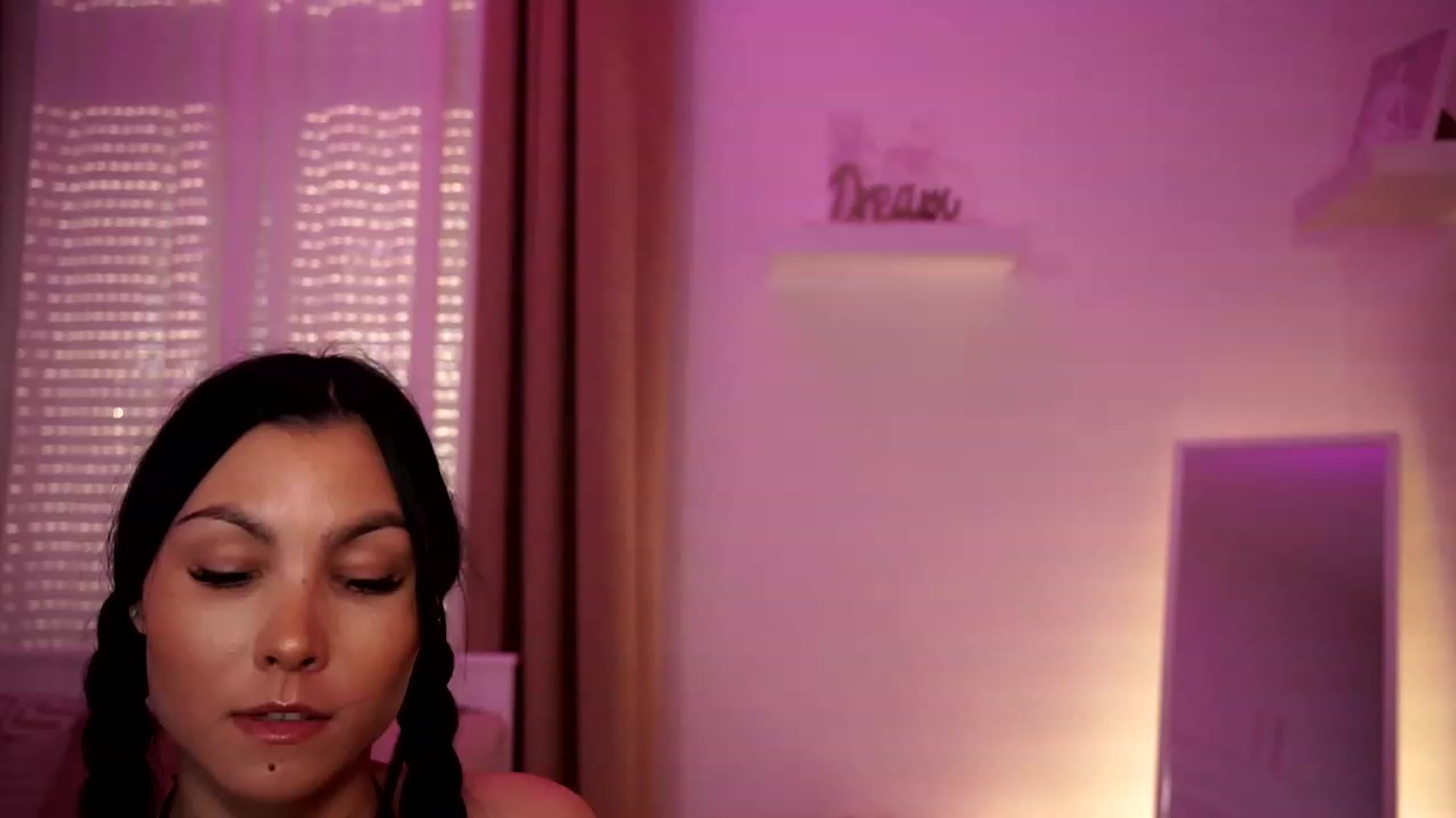 Gallery image thumbnail from StellaStone4's myfreecams stream on, 12/29/2023, 14:33 image 17 of 20