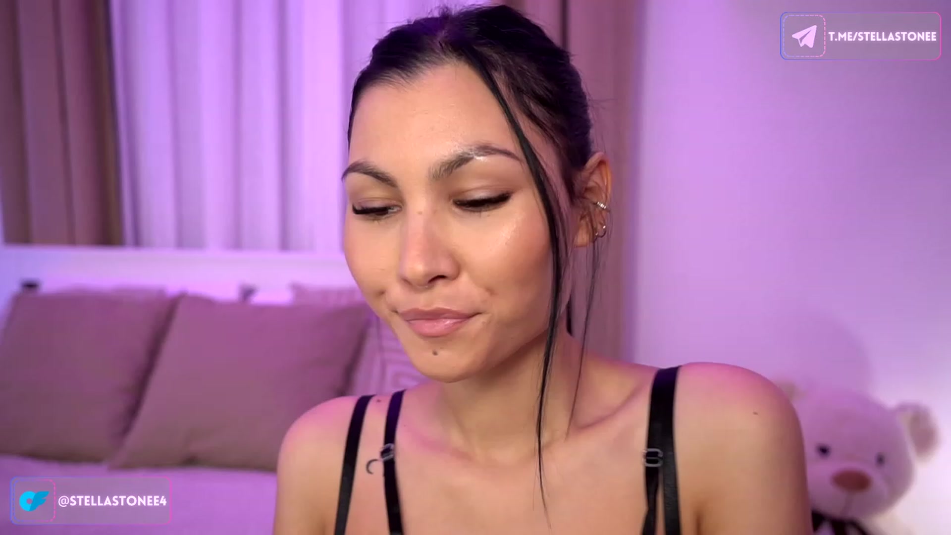 Gallery image thumbnail from StellaStone4's myfreecams stream on, 01/16/2024, 21:42 image 3 of 20