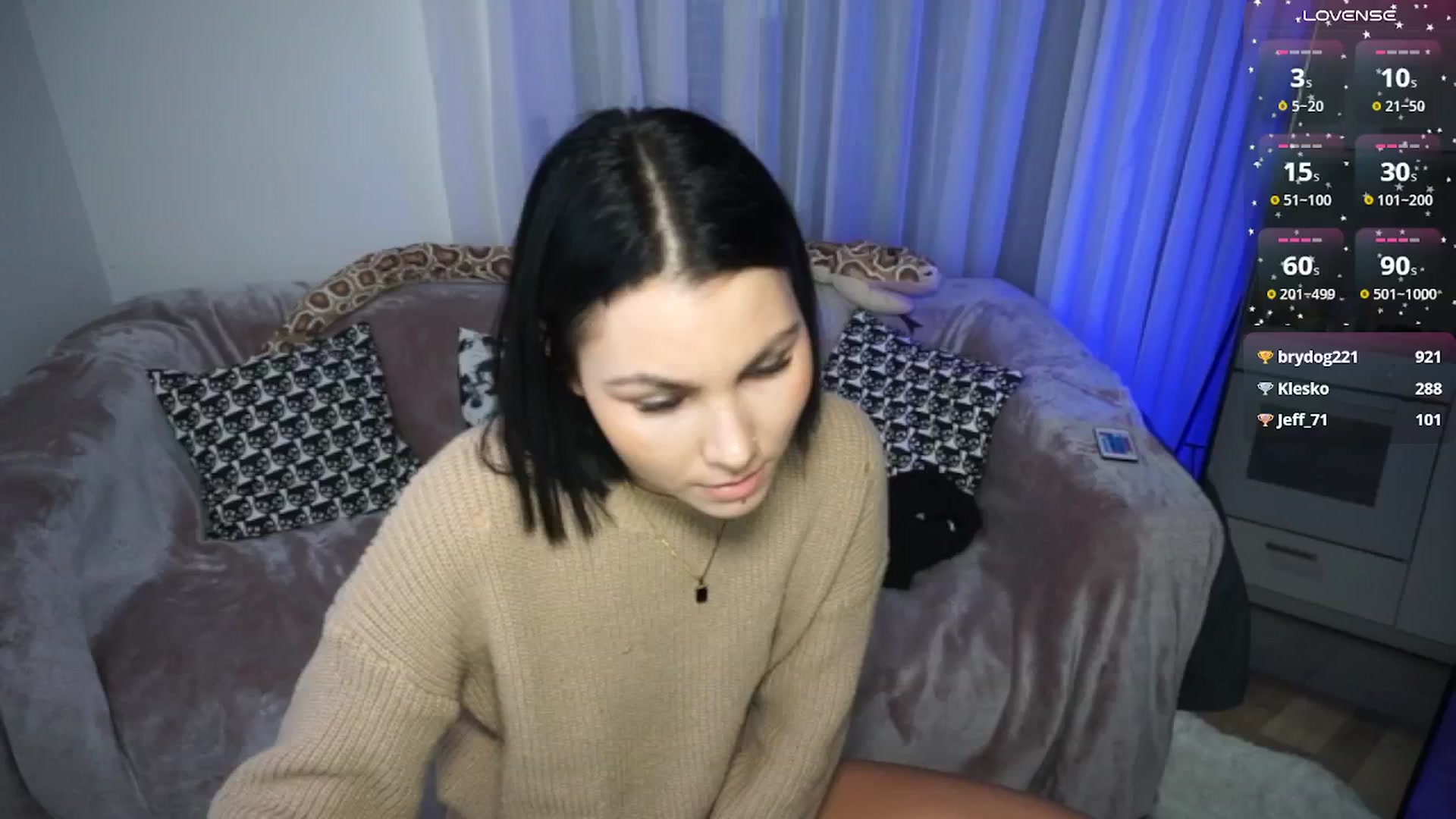 Gallery image thumbnail from StellaStone4's myfreecams stream on, 10/28/2024, 01:23 image 17 of 20