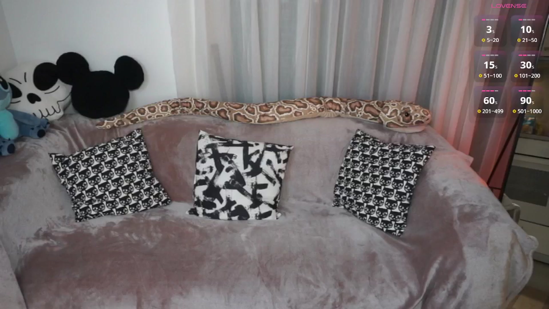 Gallery image thumbnail from StellaStone4's myfreecams stream on, 11/09/2024, 20:01 image 2 of 20