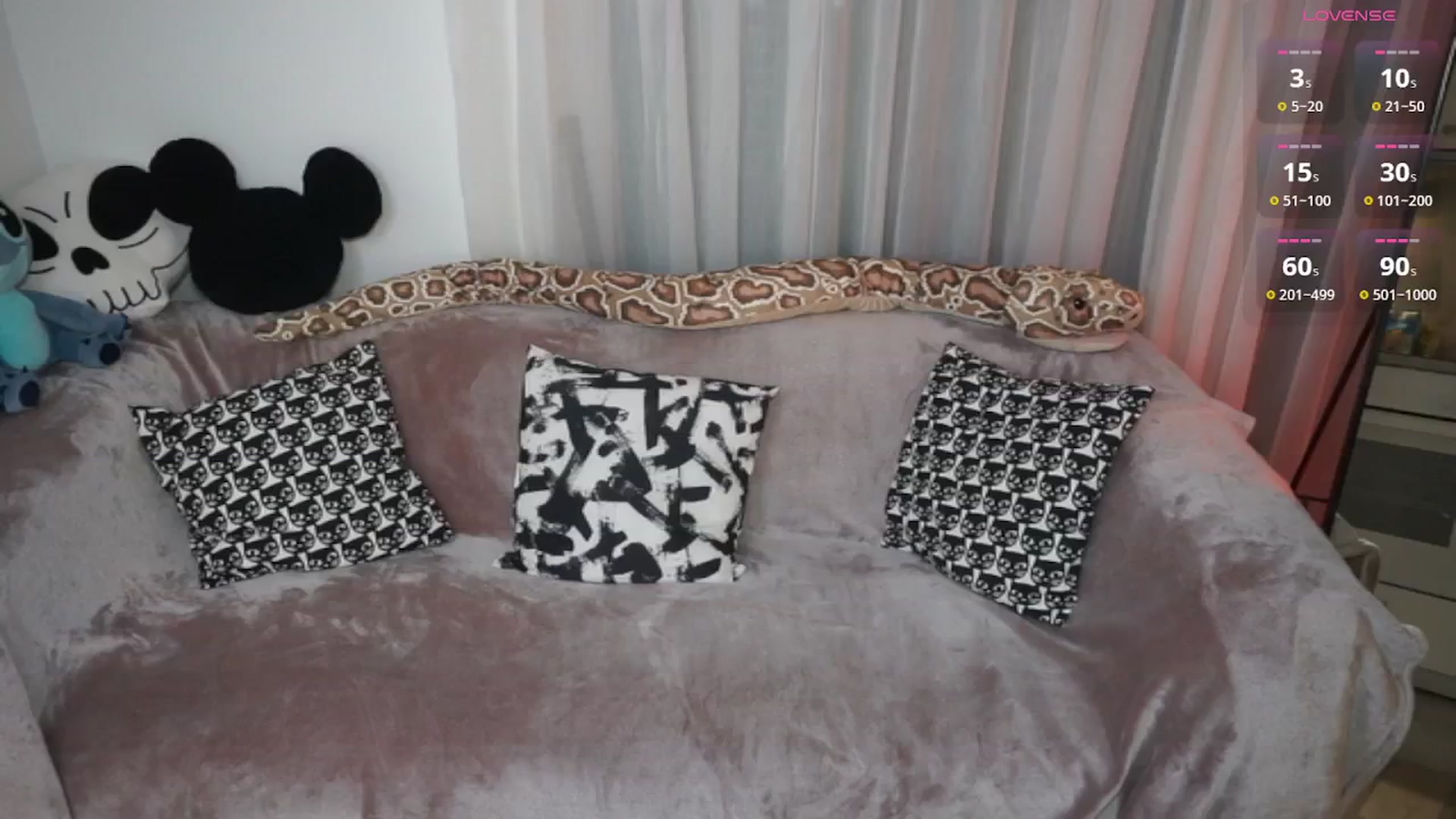 Gallery image thumbnail from StellaStone4's myfreecams stream on, 11/09/2024, 20:01 image 1 of 20