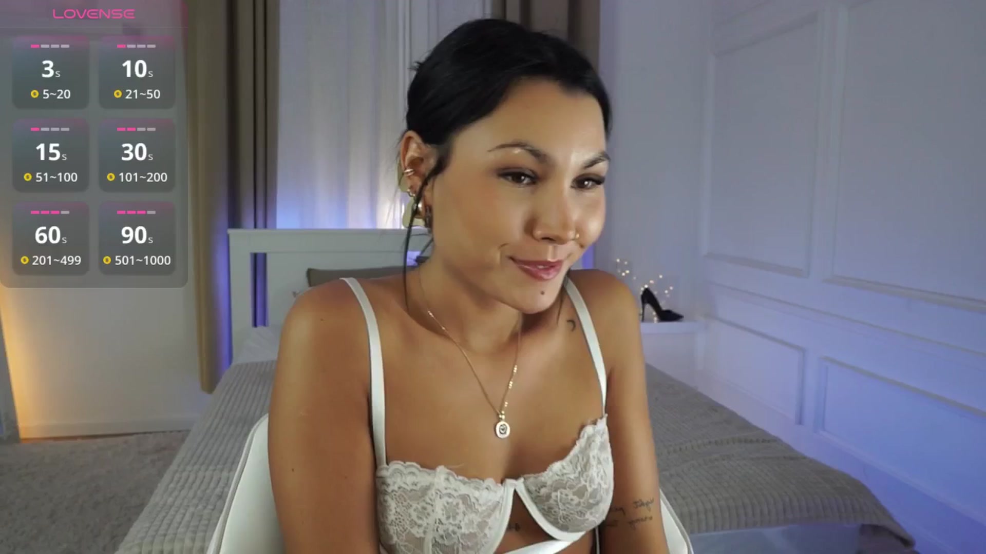 Gallery image thumbnail from Stella_Stone's myfreecams stream on, 04/14/2025, 19:21 image 18 of 20