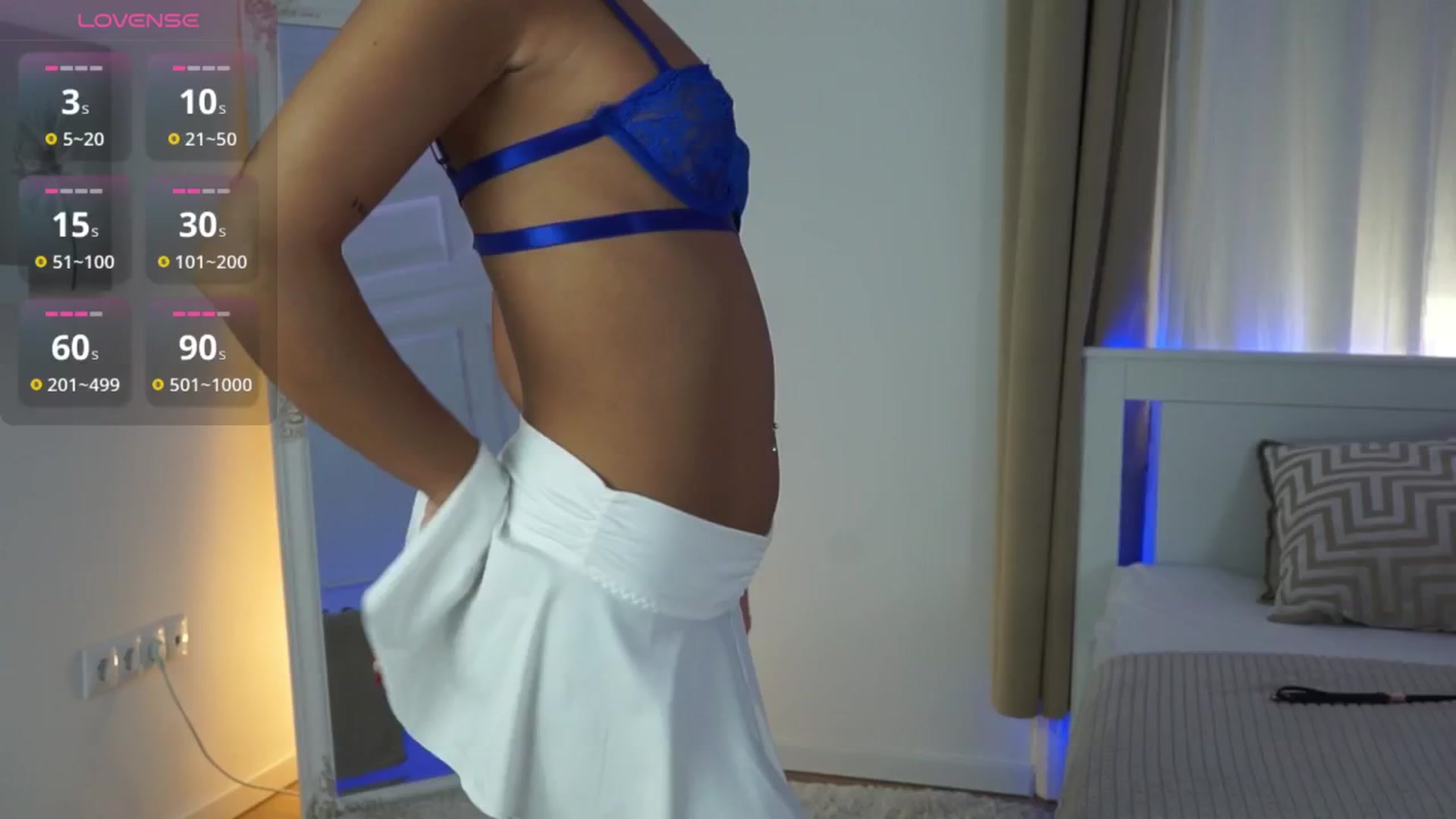 Gallery image thumbnail from Stella_Stone's myfreecams stream on, 04/17/2025, 20:43 image 14 of 20
