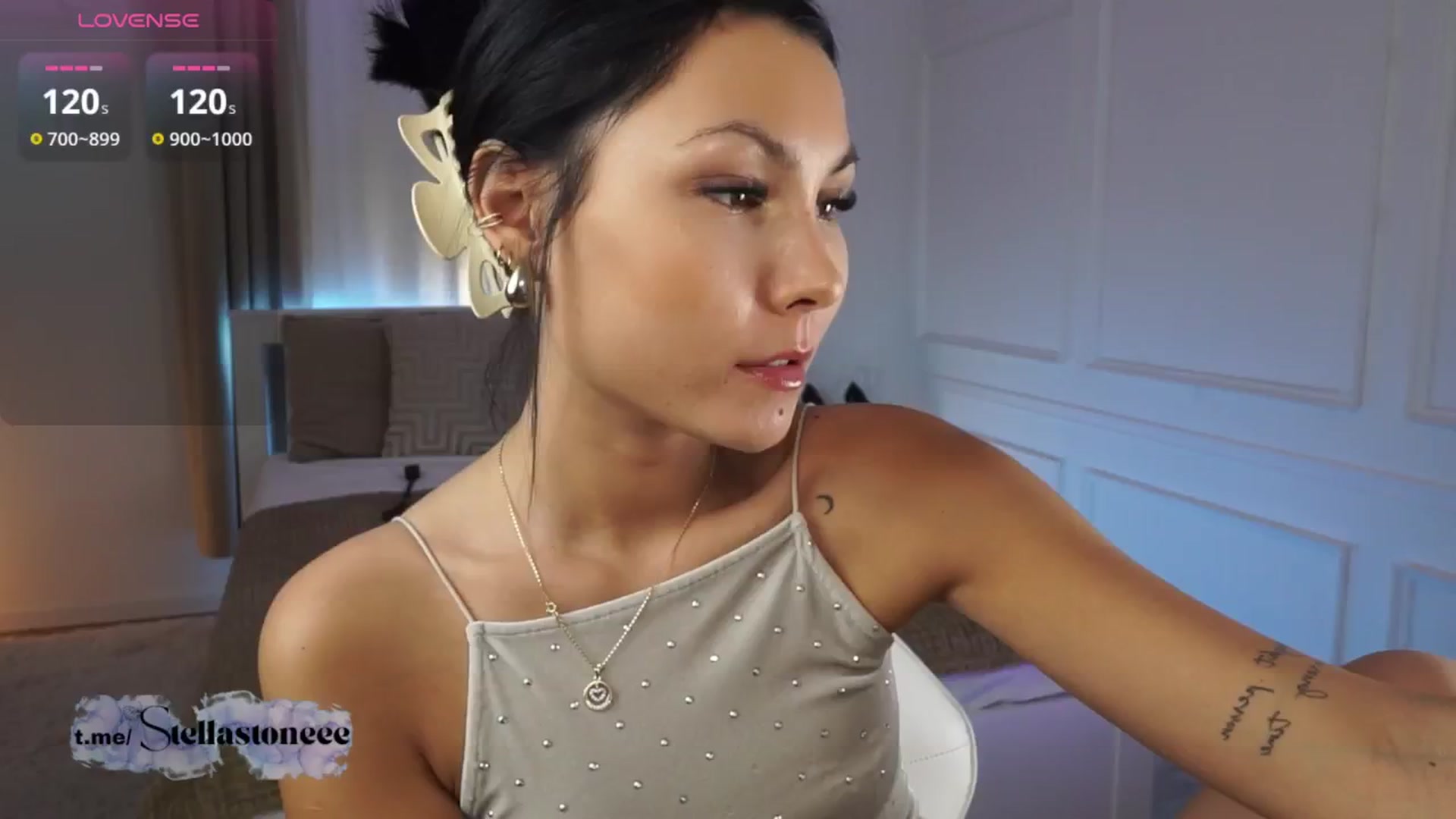 Gallery image thumbnail from Stella_Stone's myfreecams stream on, 05/03/2025, 17:01 image 5 of 20