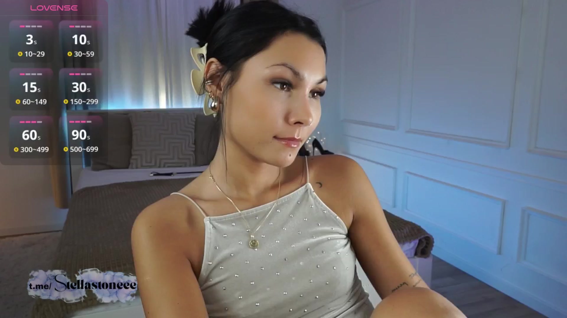 Gallery image thumbnail from Stella_Stone's myfreecams stream on, 05/03/2025, 18:10 image 10 of 20