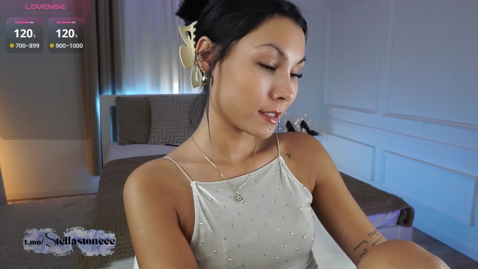 Gallery image thumbnail from Stella_Stone's myfreecams stream on, 05/03/2025, 20:25 image 18 of 20