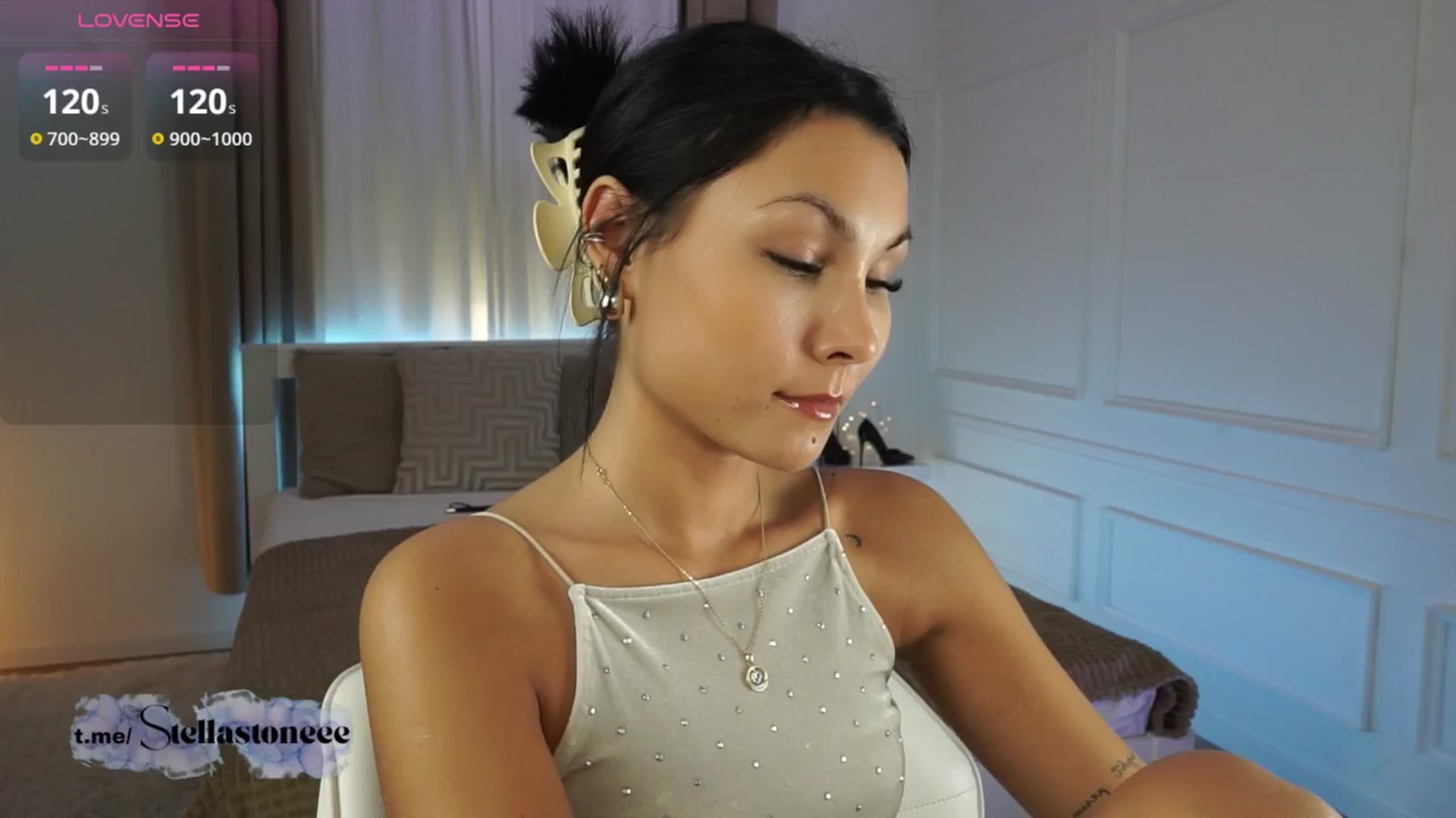 Gallery image thumbnail from Stella_Stone's myfreecams stream on, 05/03/2025, 20:25 image 1 of 20