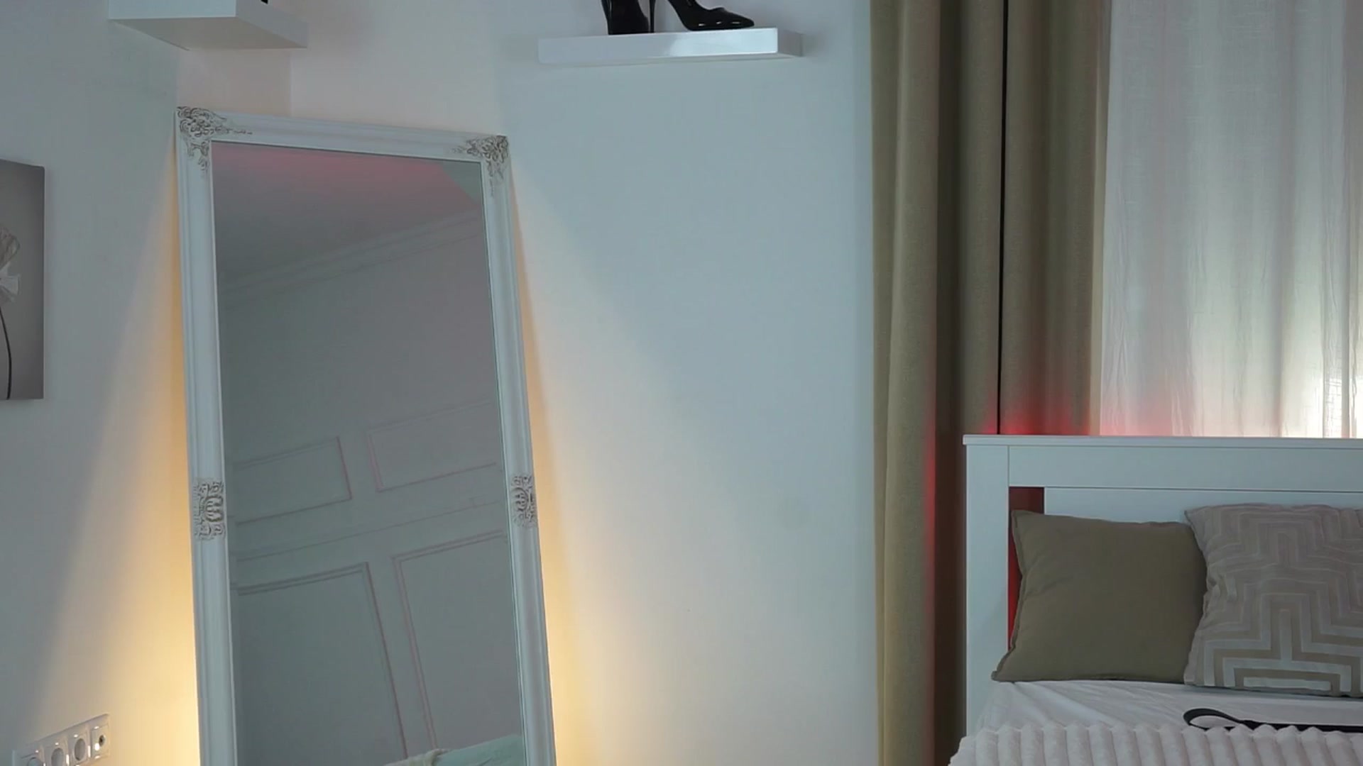 Gallery image thumbnail from Stella_Stone's myfreecams stream on, 06/12/2025, 19:45 image 13 of 20