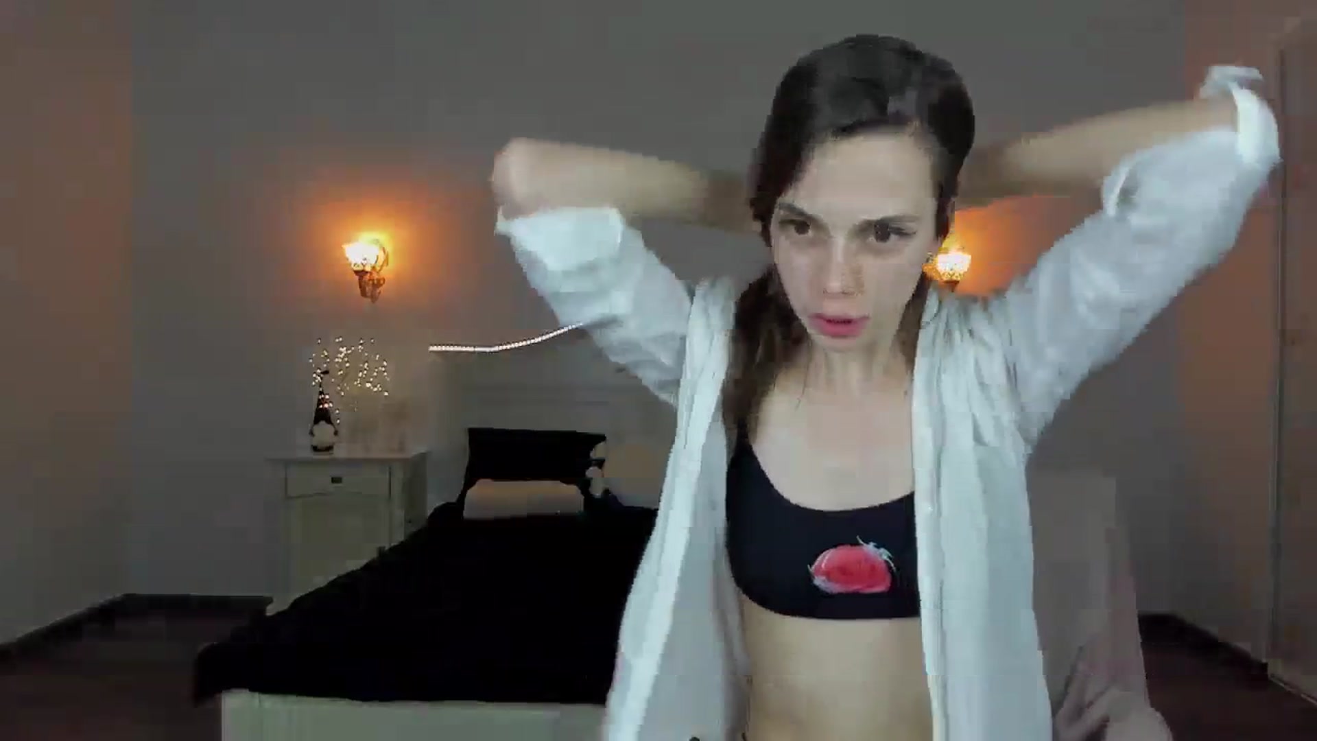 Gallery image thumbnail from Stella_queenn's myfreecams stream on, 03/24/2024, 16:03 image 4 of 20