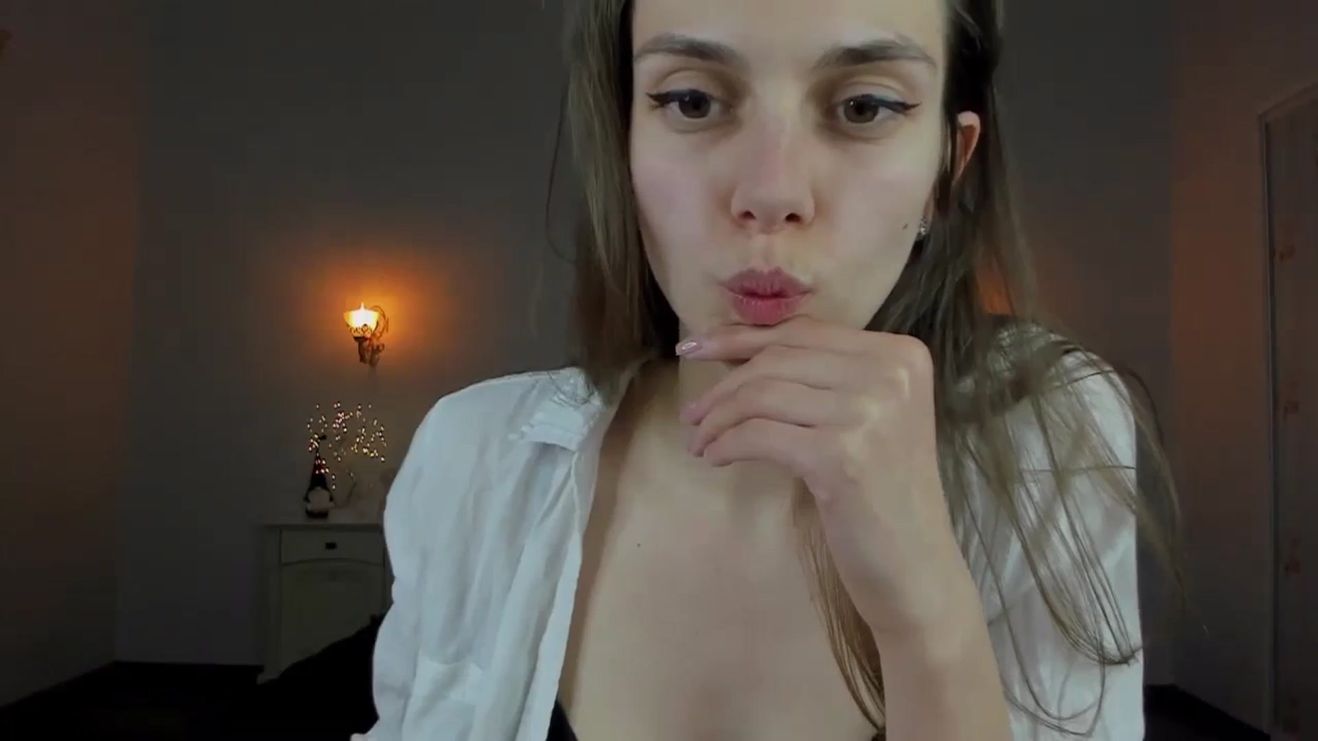 Gallery image thumbnail from Stella_queenn's myfreecams stream on, 03/24/2024, 16:03 image 5 of 20