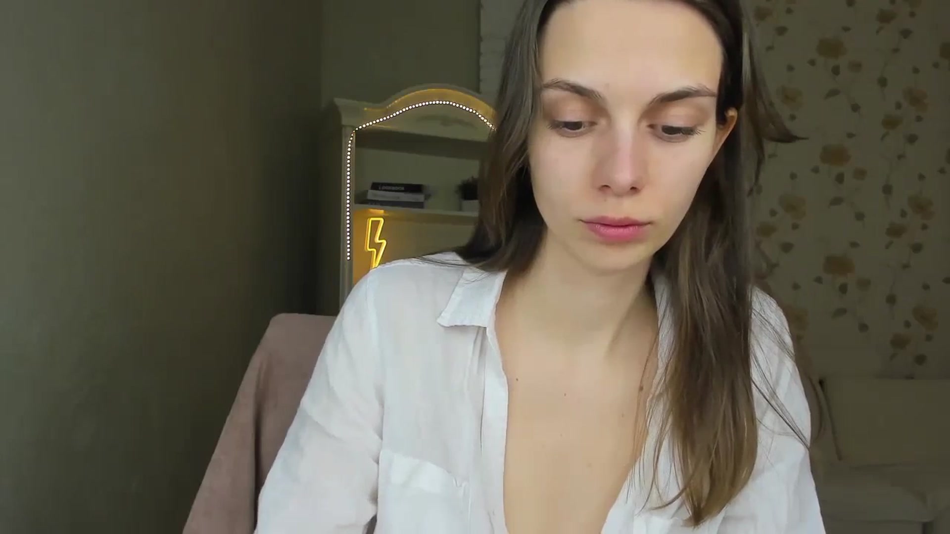 Gallery image thumbnail from Stella_queenn's myfreecams stream on, 03/25/2024, 11:05 image 7 of 20