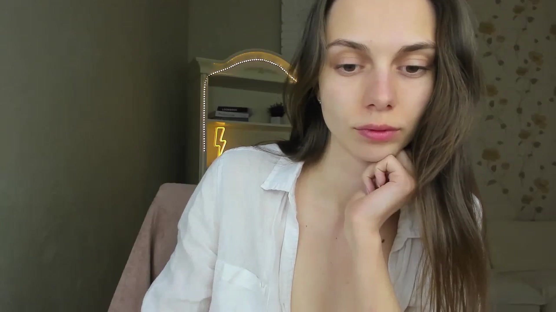 Gallery image thumbnail from Stella_queenn's myfreecams stream on, 03/25/2024, 11:05 image 6 of 20