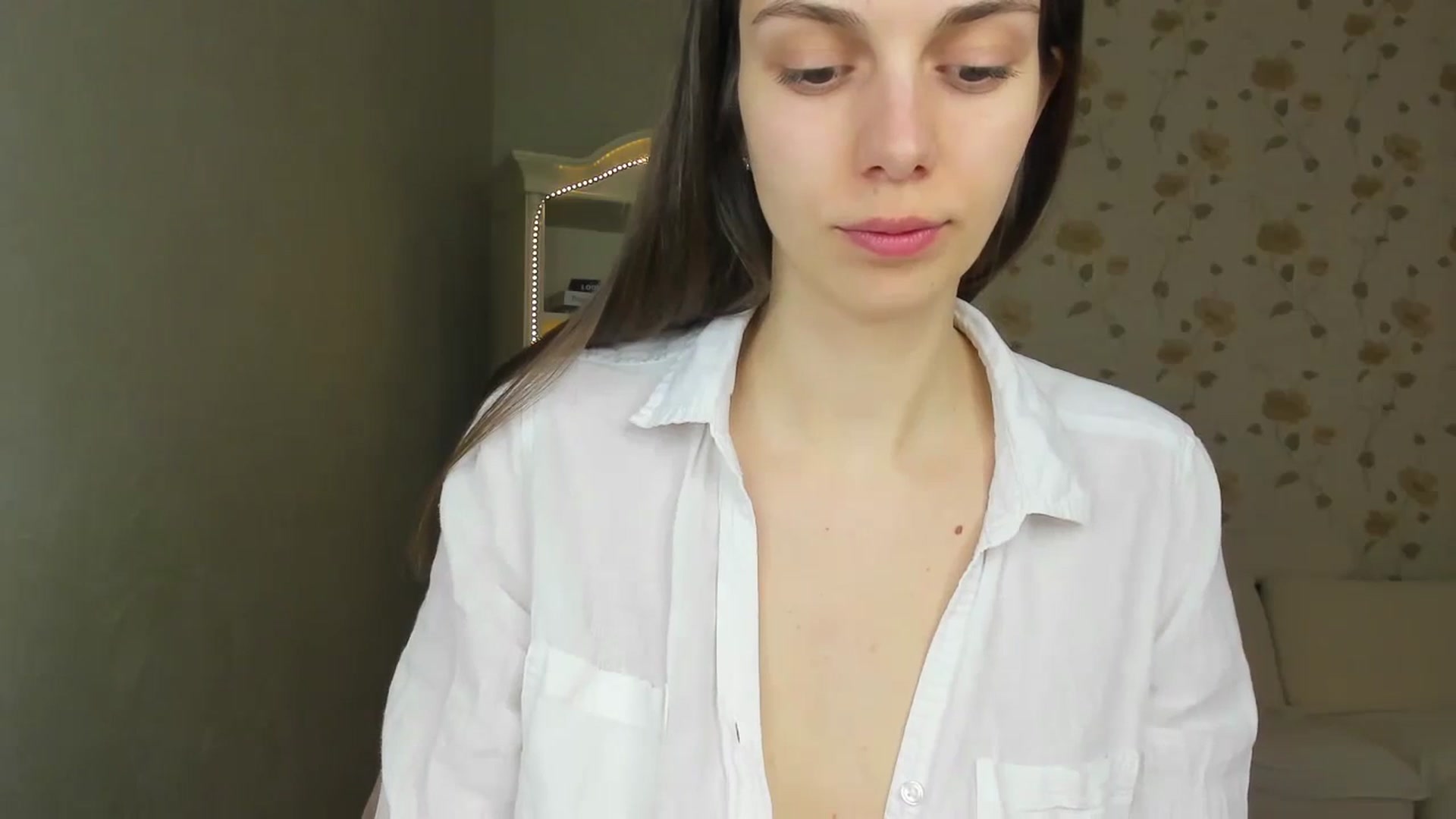 Gallery image thumbnail from Stella_queenn's myfreecams stream on, 03/25/2024, 11:05 image 17 of 20