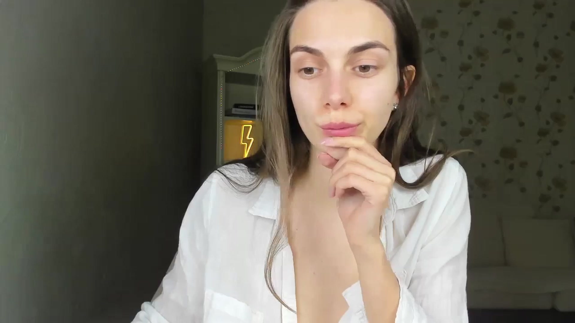 Gallery image thumbnail from Stella_queenn's myfreecams stream on, 03/29/2024, 15:41 image 5 of 20