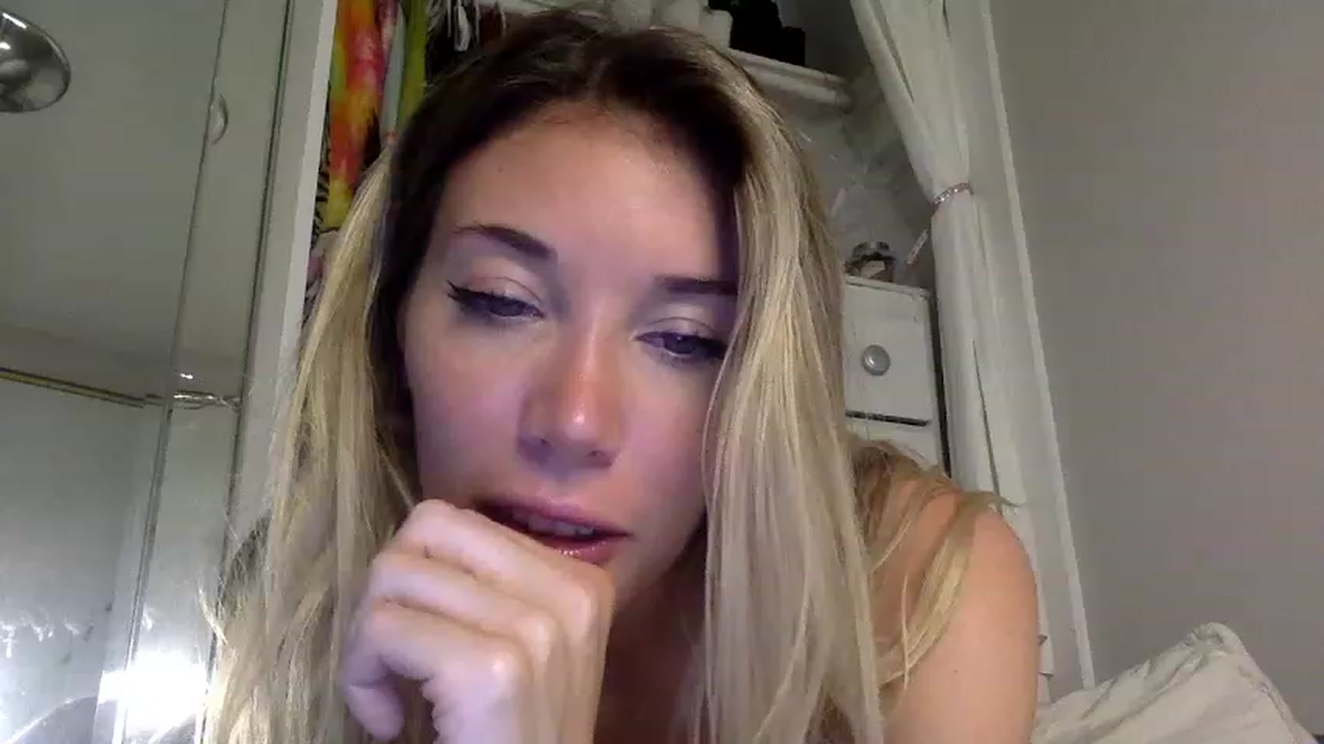 Gallery image thumbnail from Stellababe777's myfreecams stream on, 08/10/2023, 05:21 image 17 of 20