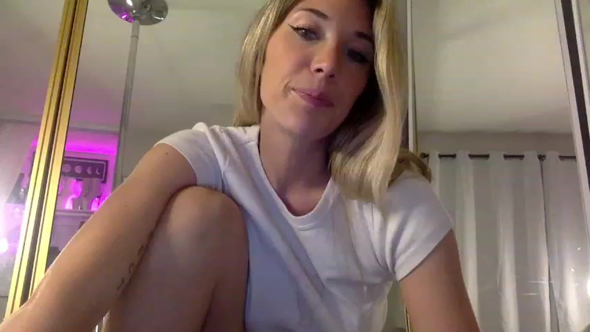 Gallery image thumbnail from Stellababe777's myfreecams stream on, 08/15/2023, 02:54 image 20 of 20