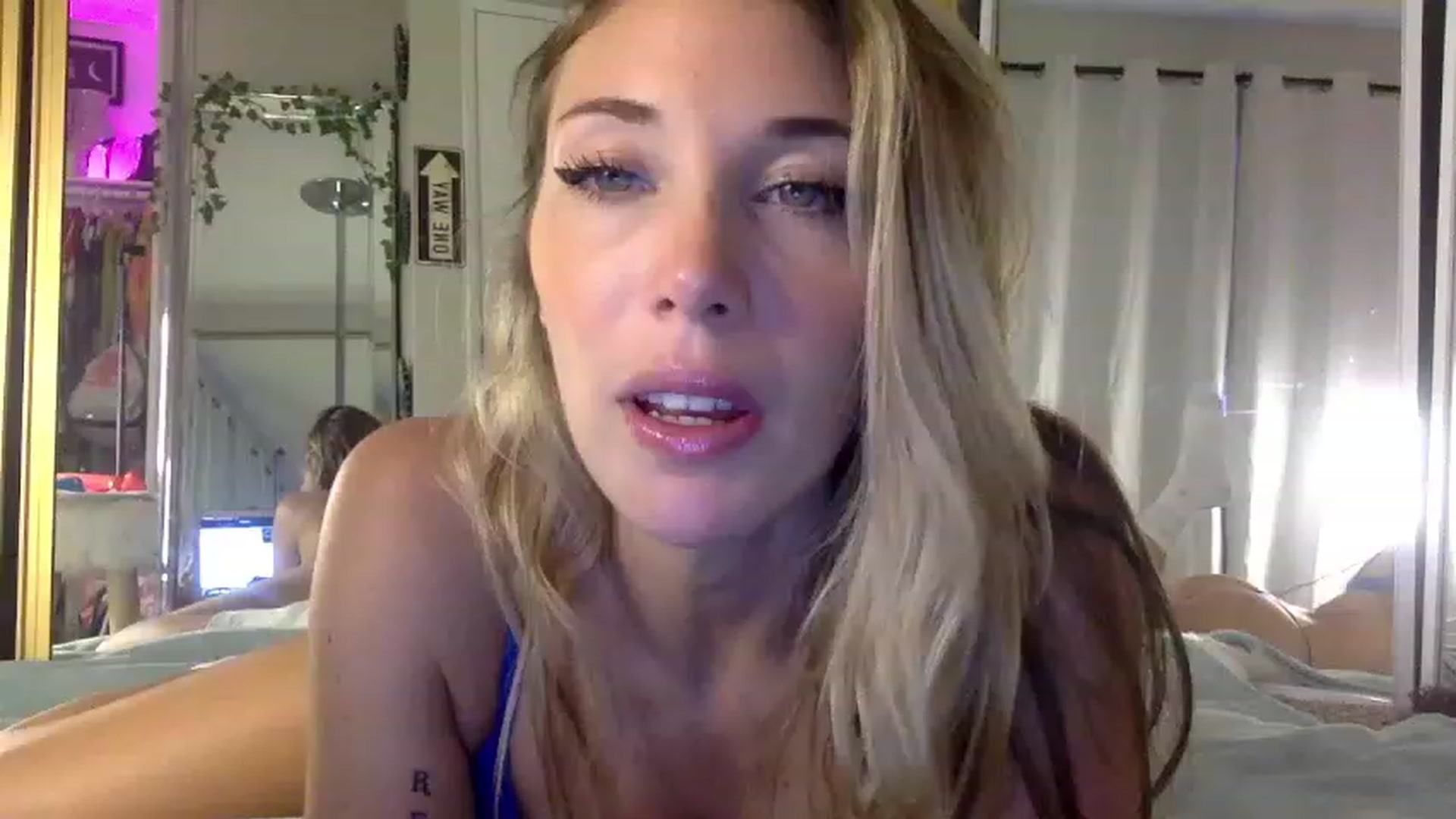 Gallery image thumbnail from Stellababe777's myfreecams stream on, 08/22/2023, 01:46 image 6 of 20
