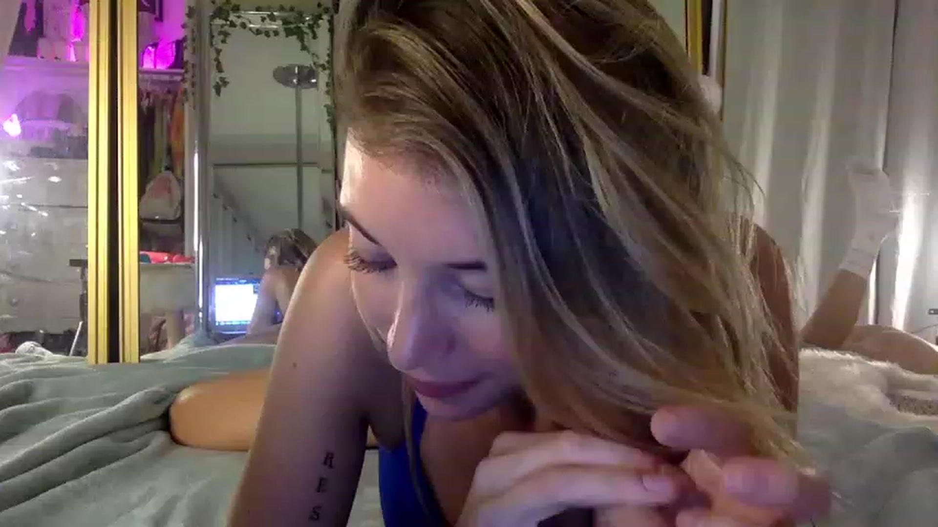 Gallery image thumbnail from Stellababe777's myfreecams stream on, 08/22/2023, 03:25 image 11 of 20
